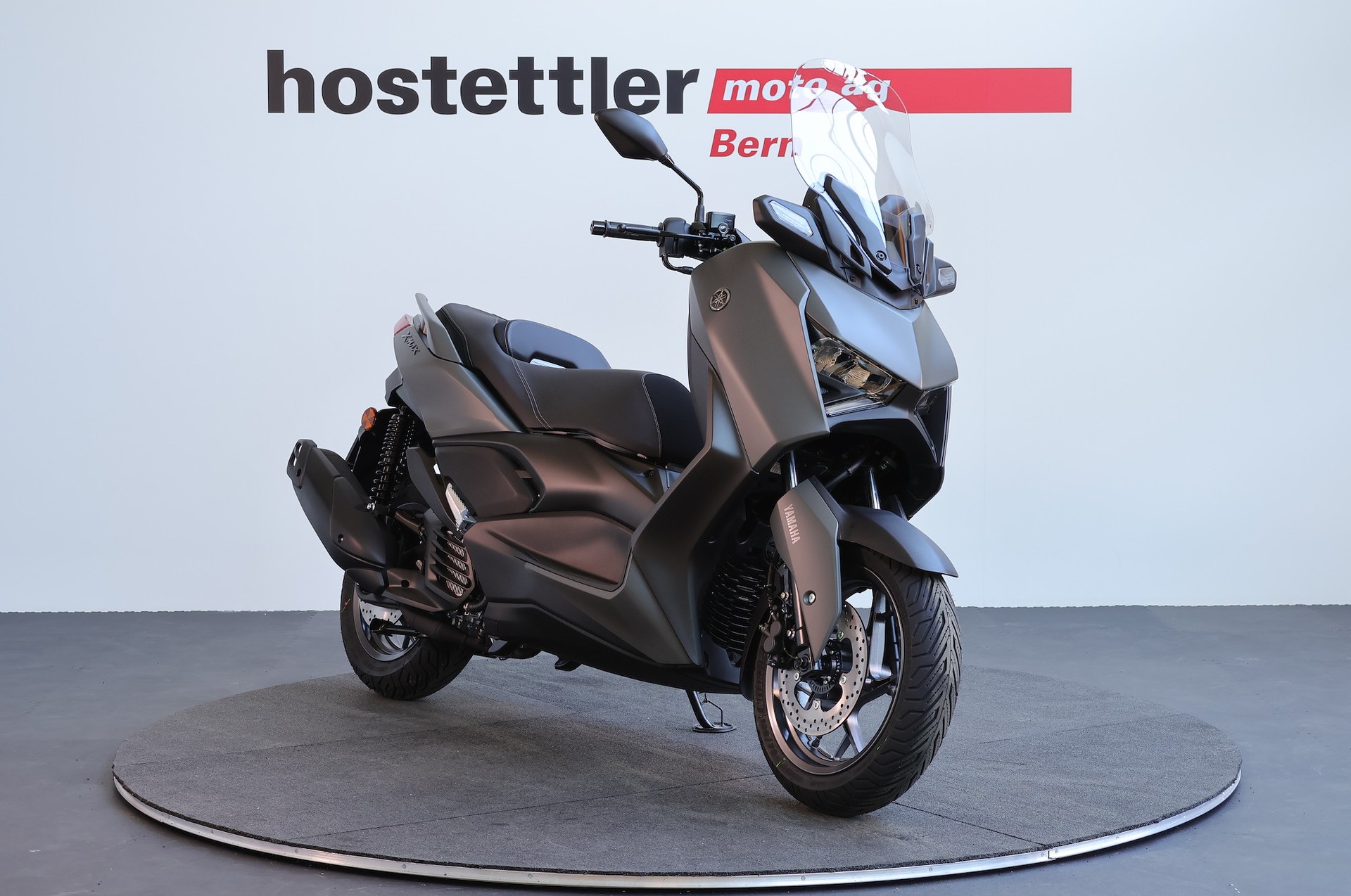 YAMAHA XMAX 125