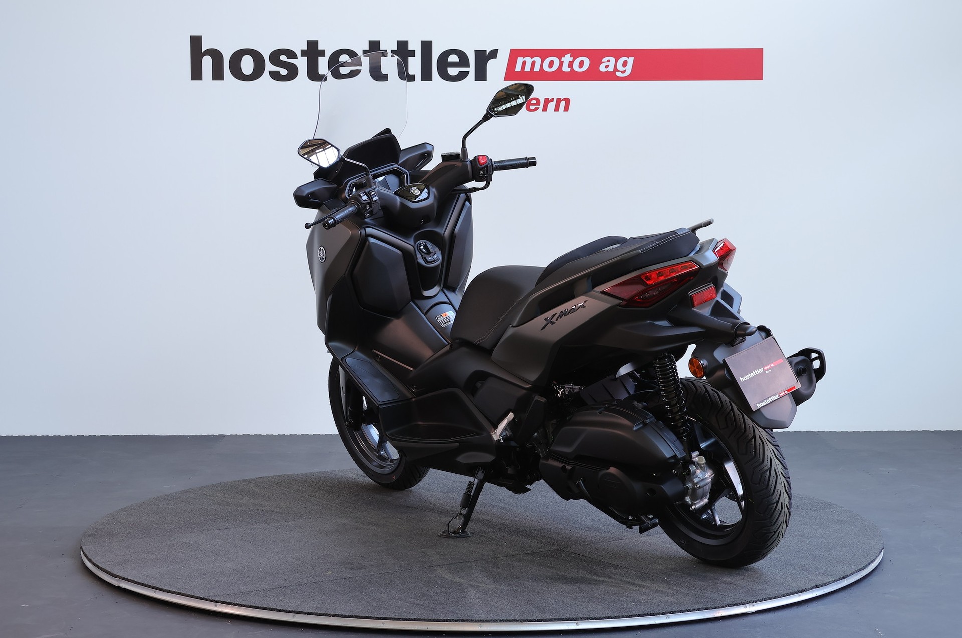YAMAHA XMAX 125-showroom-element-3