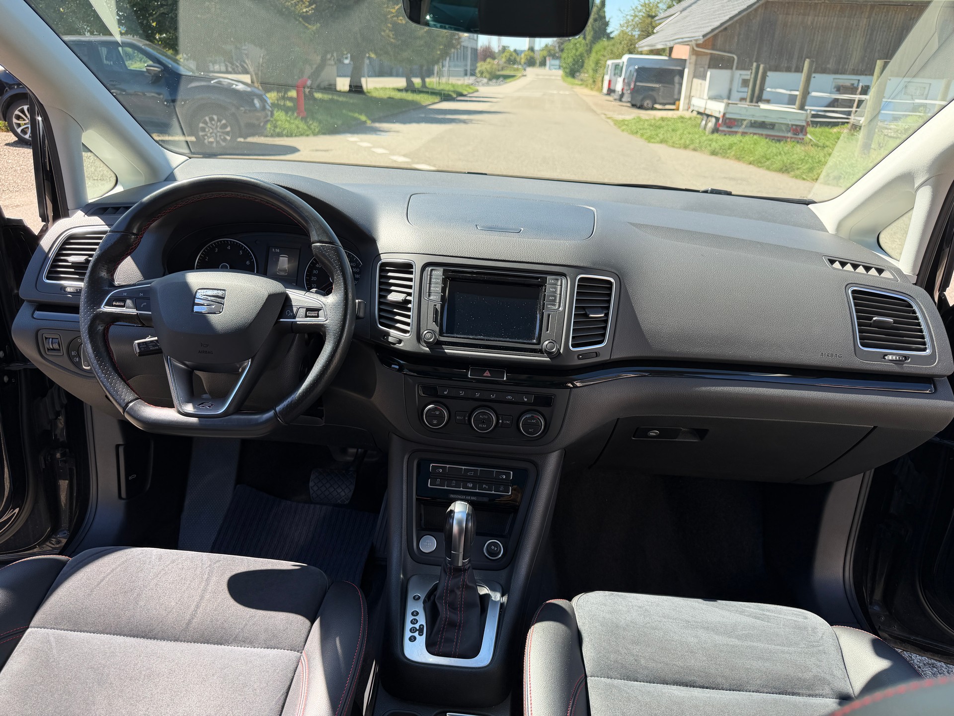 SEAT Alhambra 1.4 TSI DSG SWISS FR2-image-7