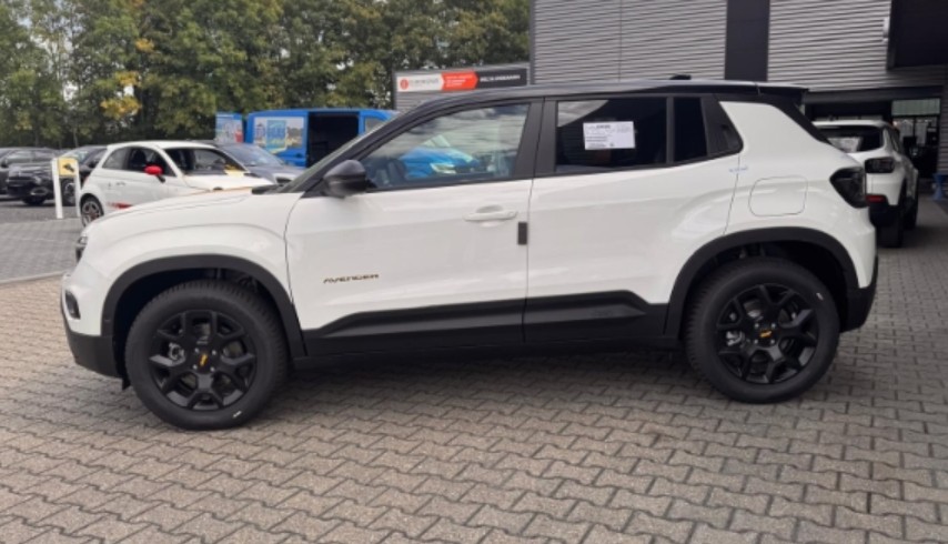 JEEP Avenger 1.2 Turbo MHEV The North Face 4xe-image-2