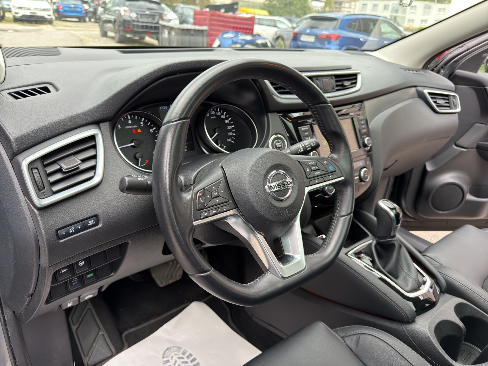 NISSAN Qashqai 1.3 DIG-T tekna DCT-image-28