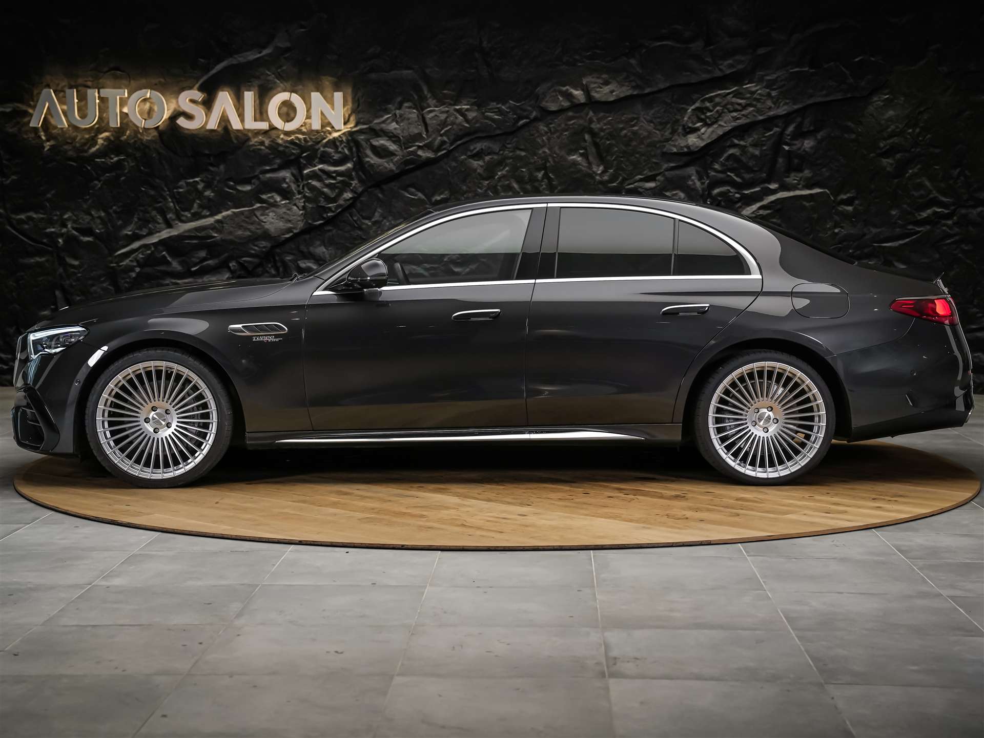 MERCEDES-BENZ E 53 AMG Hybrid 4Matic+ 9G-Tronic-showroom-element-1