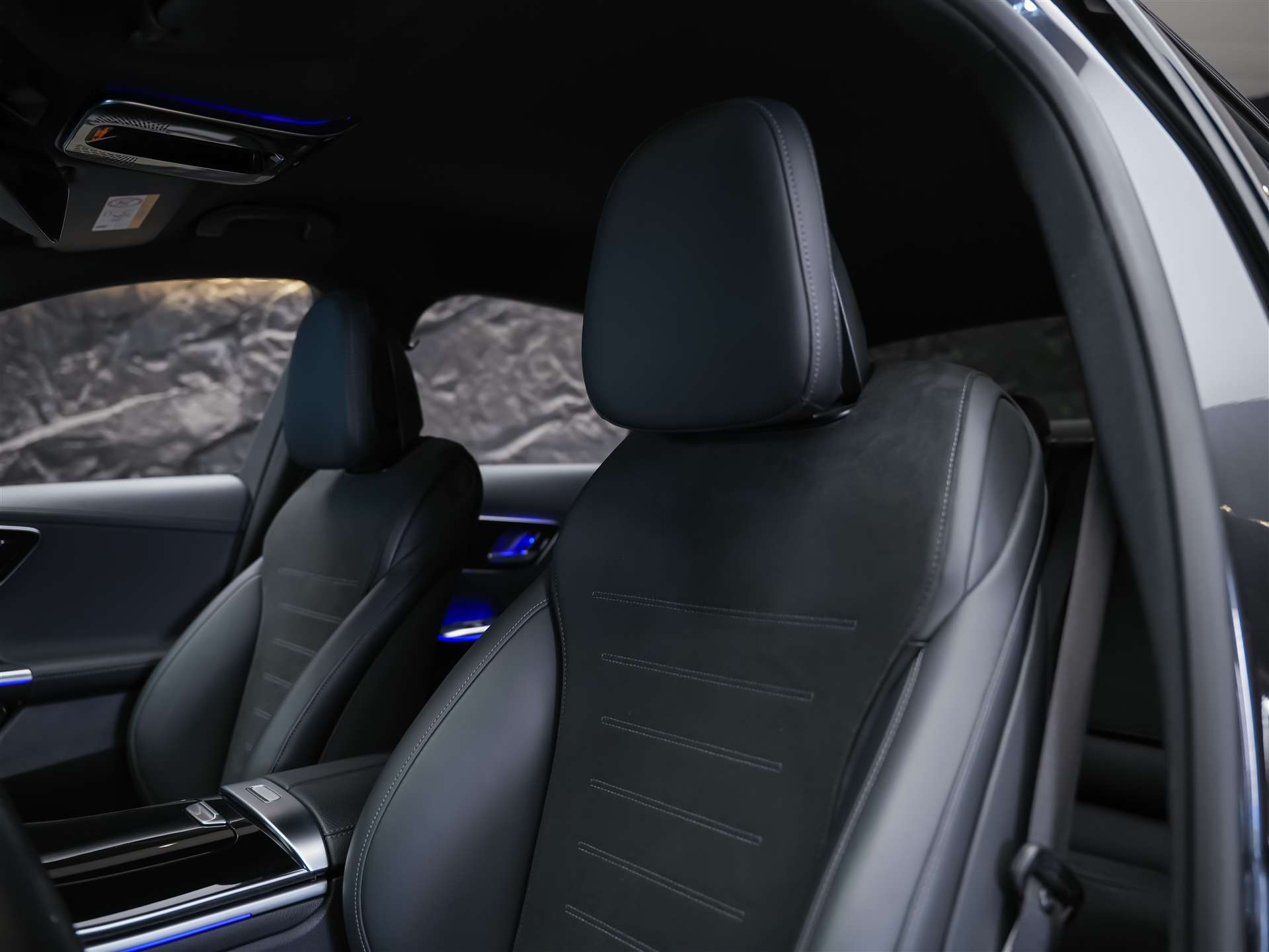 MERCEDES-BENZ C 300 d 4 Matic* 20" Felgen*-image-9