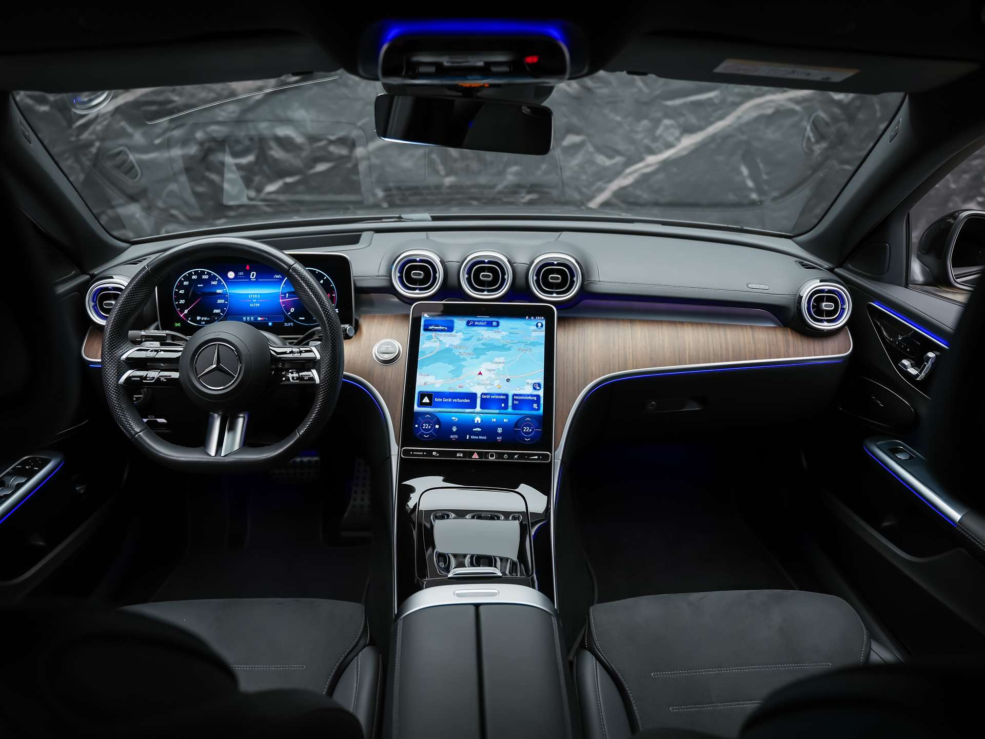 MERCEDES-BENZ C 300 d 4 Matic* 20" Felgen*-image-17