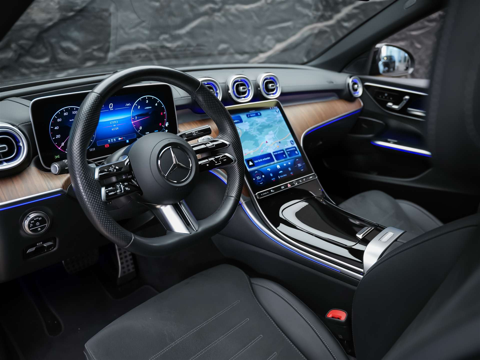 MERCEDES-BENZ C 300 d 4 Matic* 20" Felgen*Werksgarantie*Head-Up*Lenkradheizung*-image-7