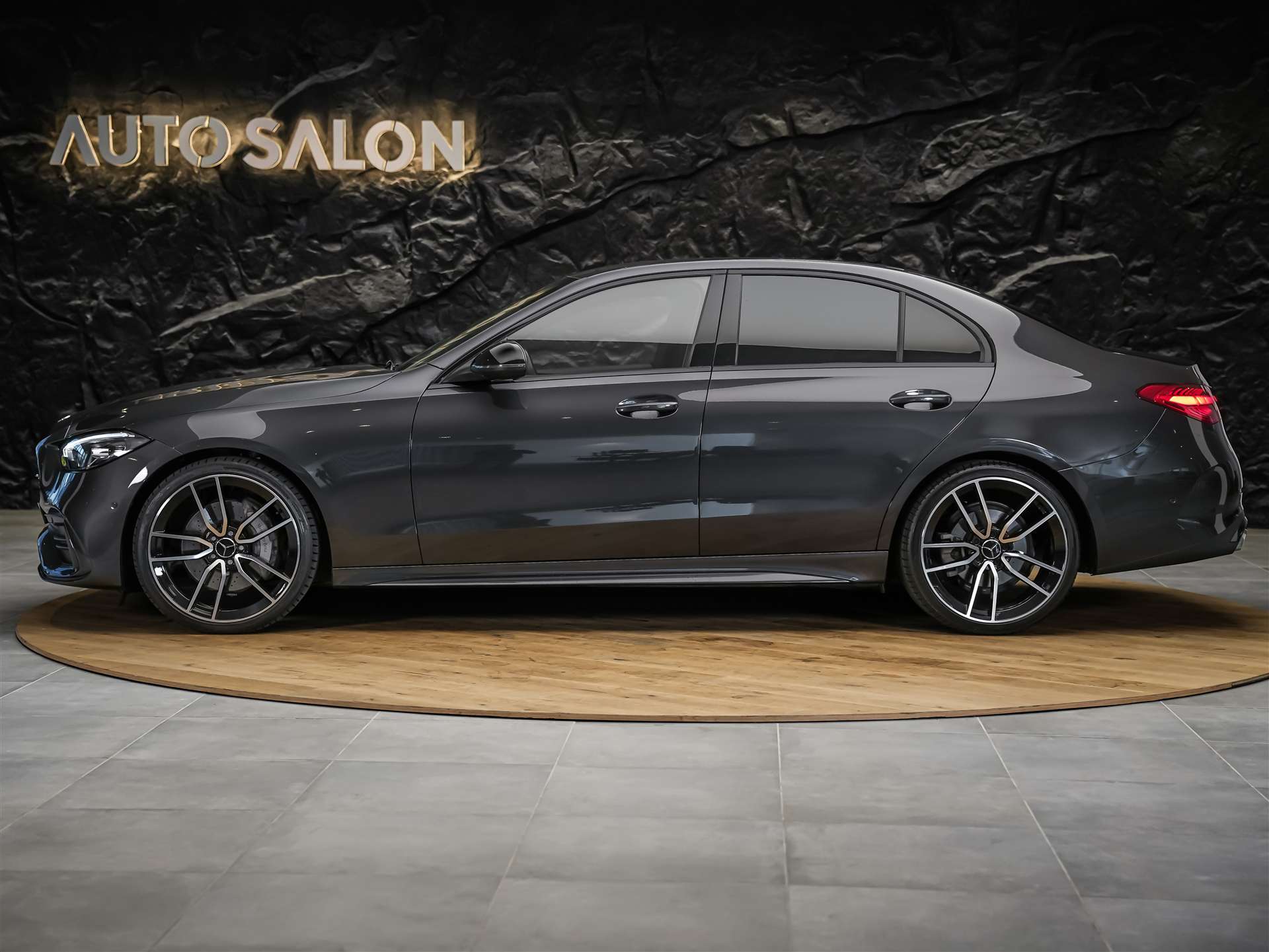 MERCEDES-BENZ C 300 d 4 Matic* 20" Felgen*Werksgarantie*Head-Up*Lenkradheizung*-image-1