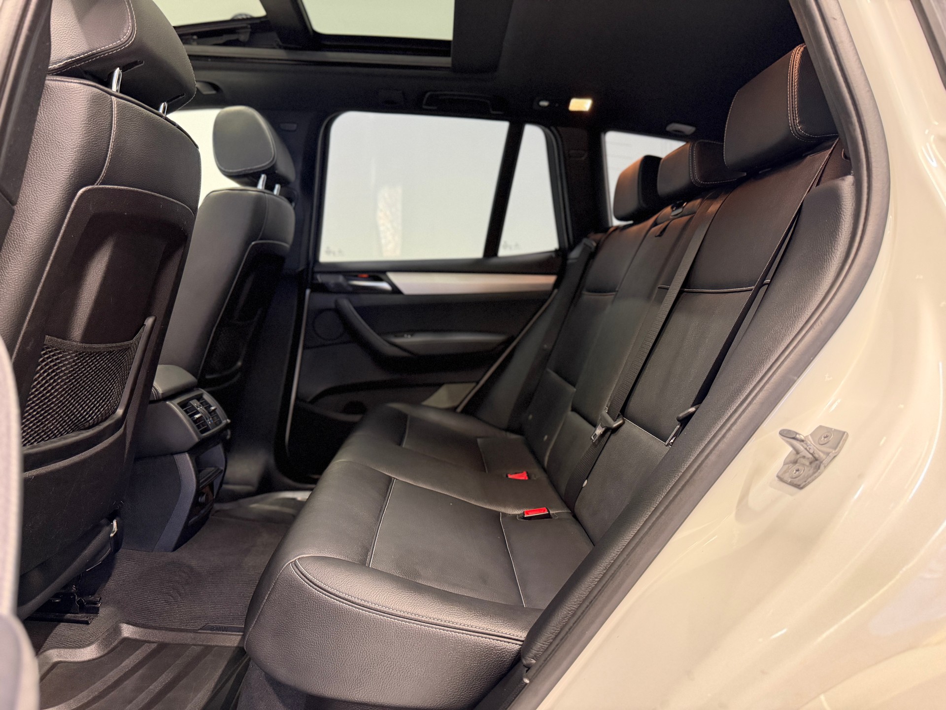 BMW X3 xDrive 35d M Sport Steptronic-image-16
