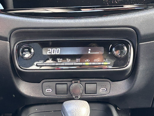 TOYOTA Aygo X 1.5 com. com.-image-9