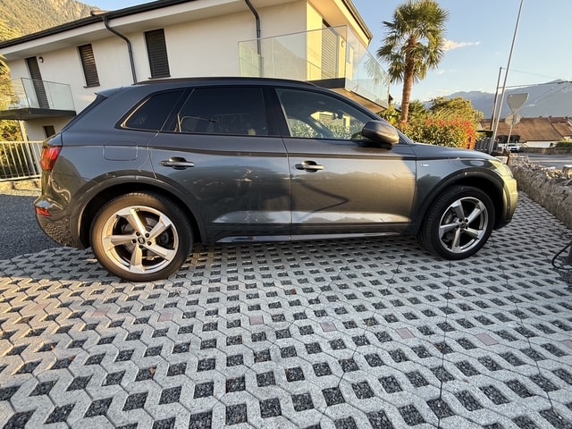 AUDI 2.0 TFSI Sport qu. S-Tronic-image-2