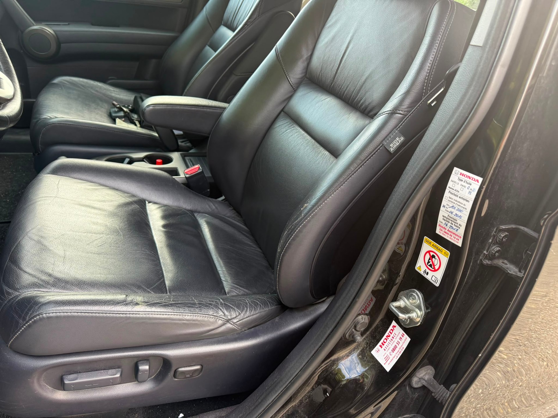 HONDA CR-V 2.2 i-DTEC 4WD Executive-image-9