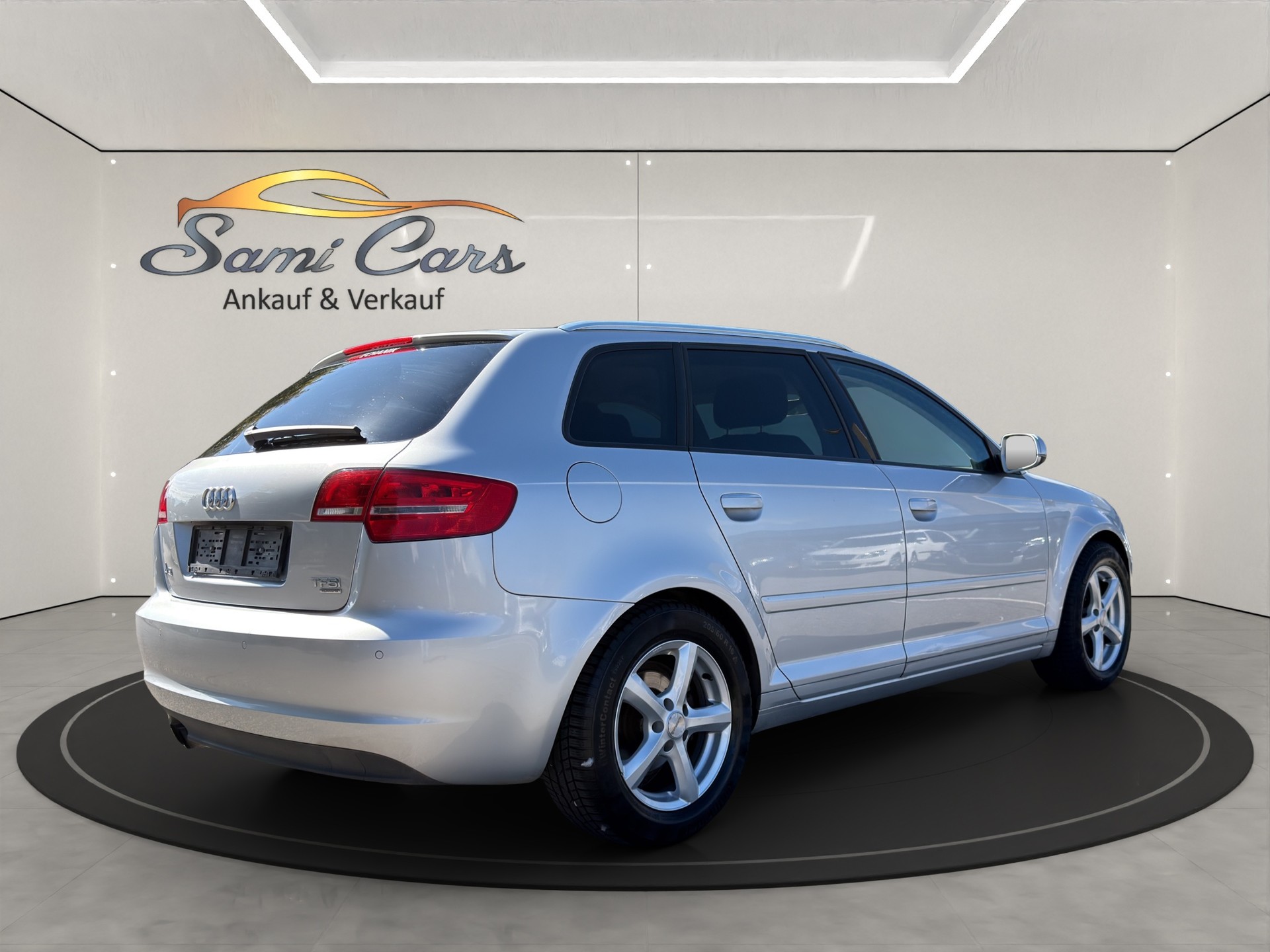 AUDI A3 Sportback 2.0 TFSI Ambition quattro S-tronic-image-5
