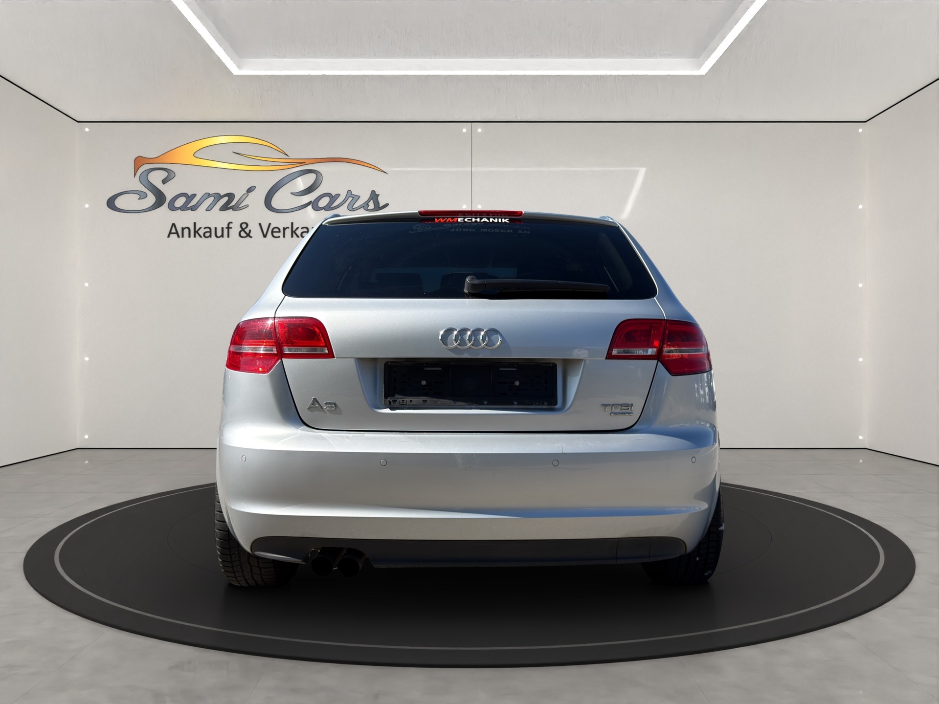 AUDI A3 Sportback 2.0 TFSI Ambition quattro S-tronic-image-4