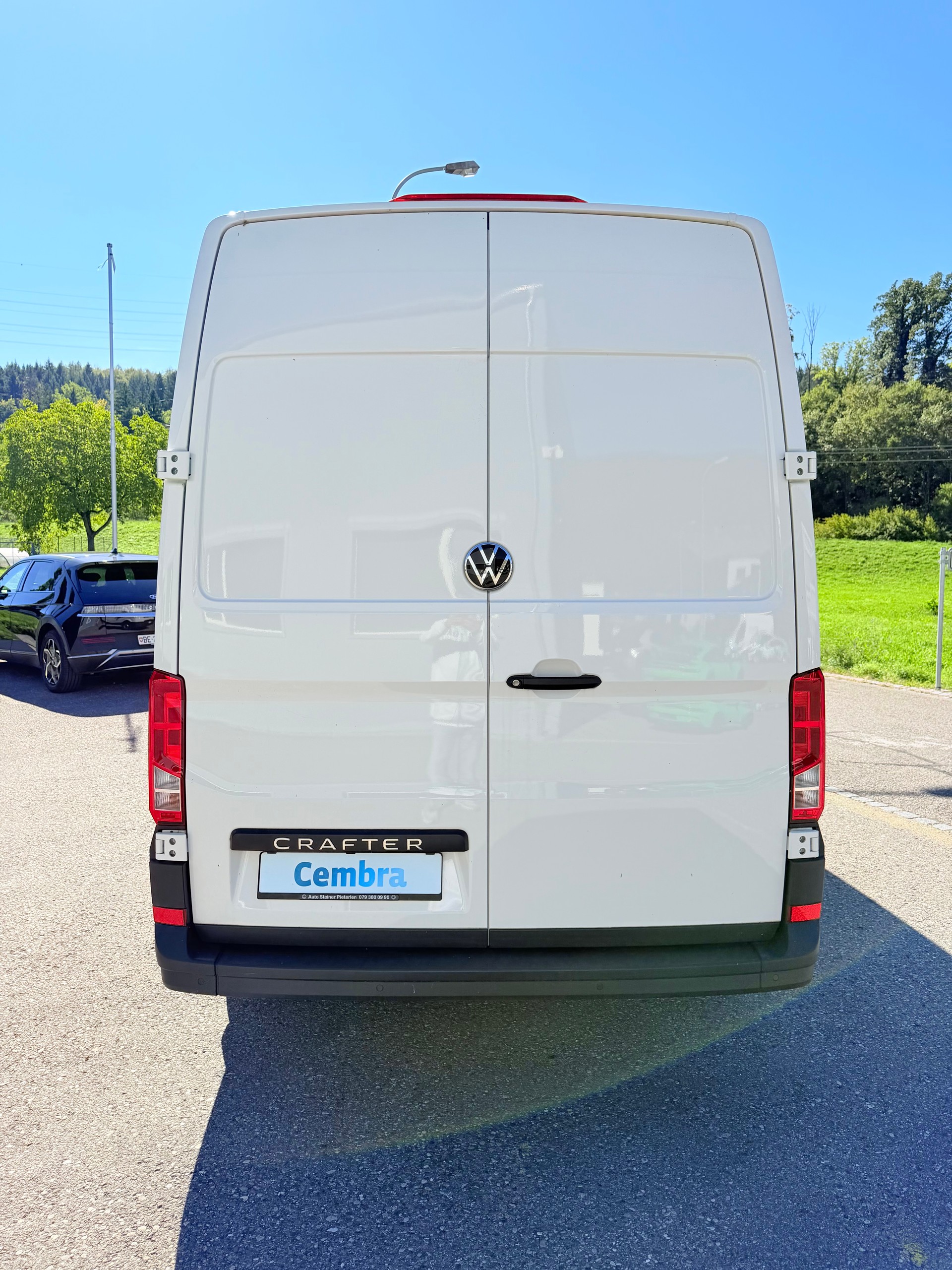 VW CRAFTER 35 2.0 BiTDI L3 H2. NUR 6`400 KM. TOP AUSSTATTUNG. MIT GARANTIE 39`800.- NL 1190 KG !!-image-45