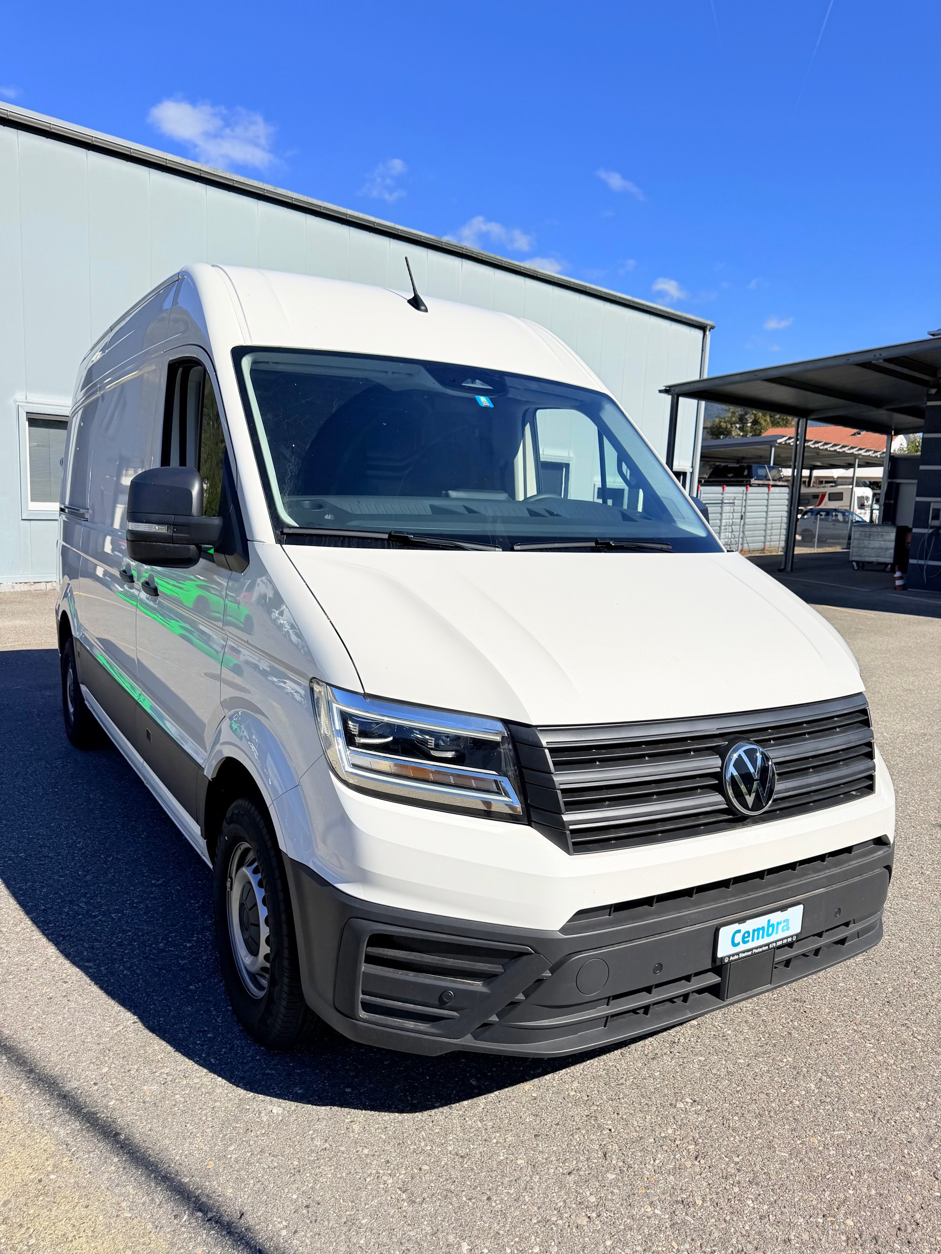 VW CRAFTER 35 2.0 BiTDI L3 H2. NUR 6`400 KM. TOP AUSSTATTUNG. MIT GARANTIE 39`800.- NL 1190 KG !!-image-7