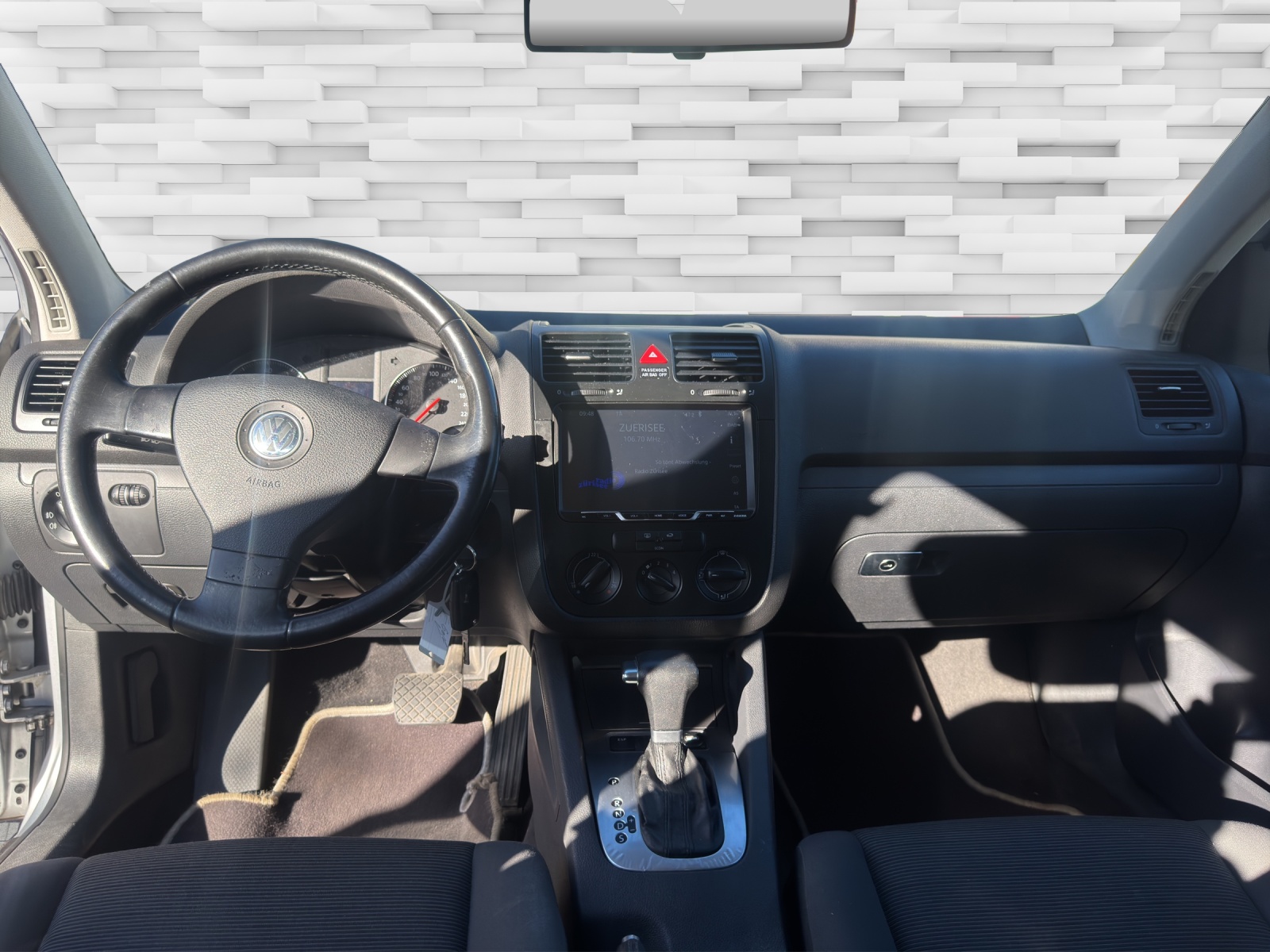 VW Golf 1.6 FSI Trend Edition-image-10