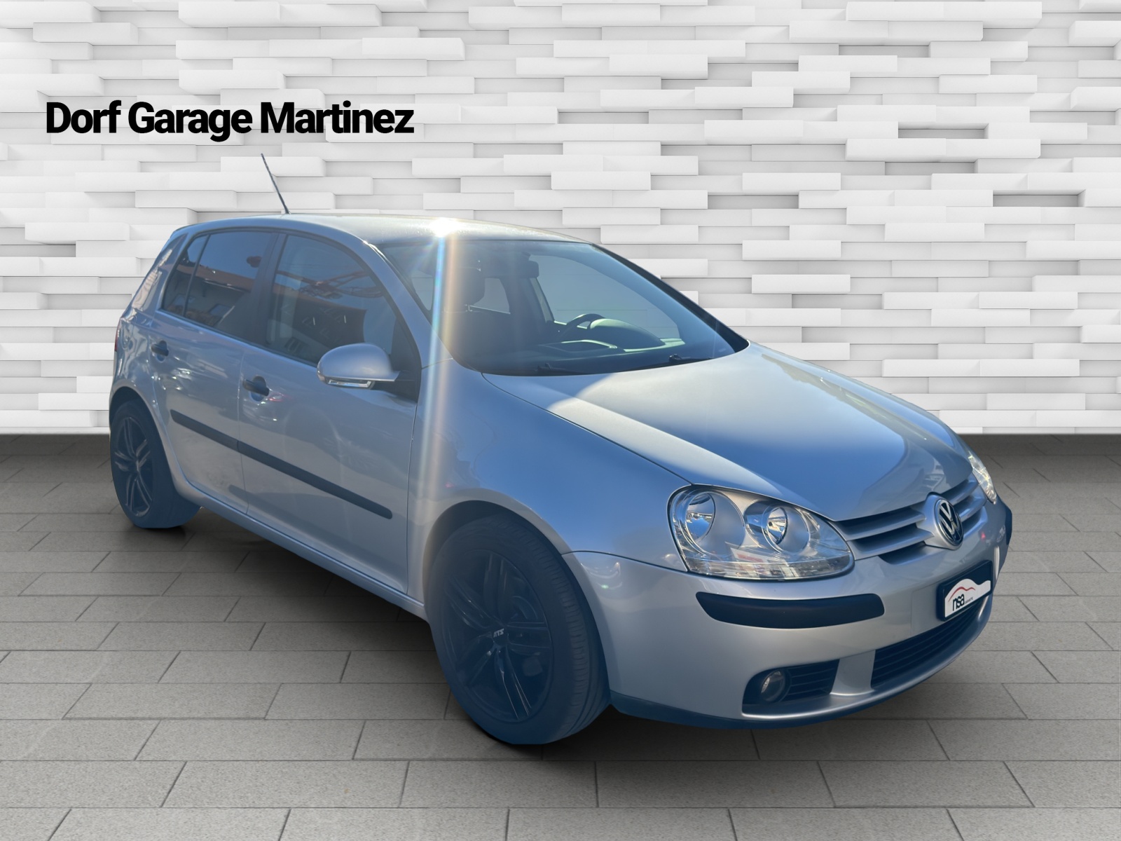 VW Golf 1.6 FSI Trend Edition-image-3