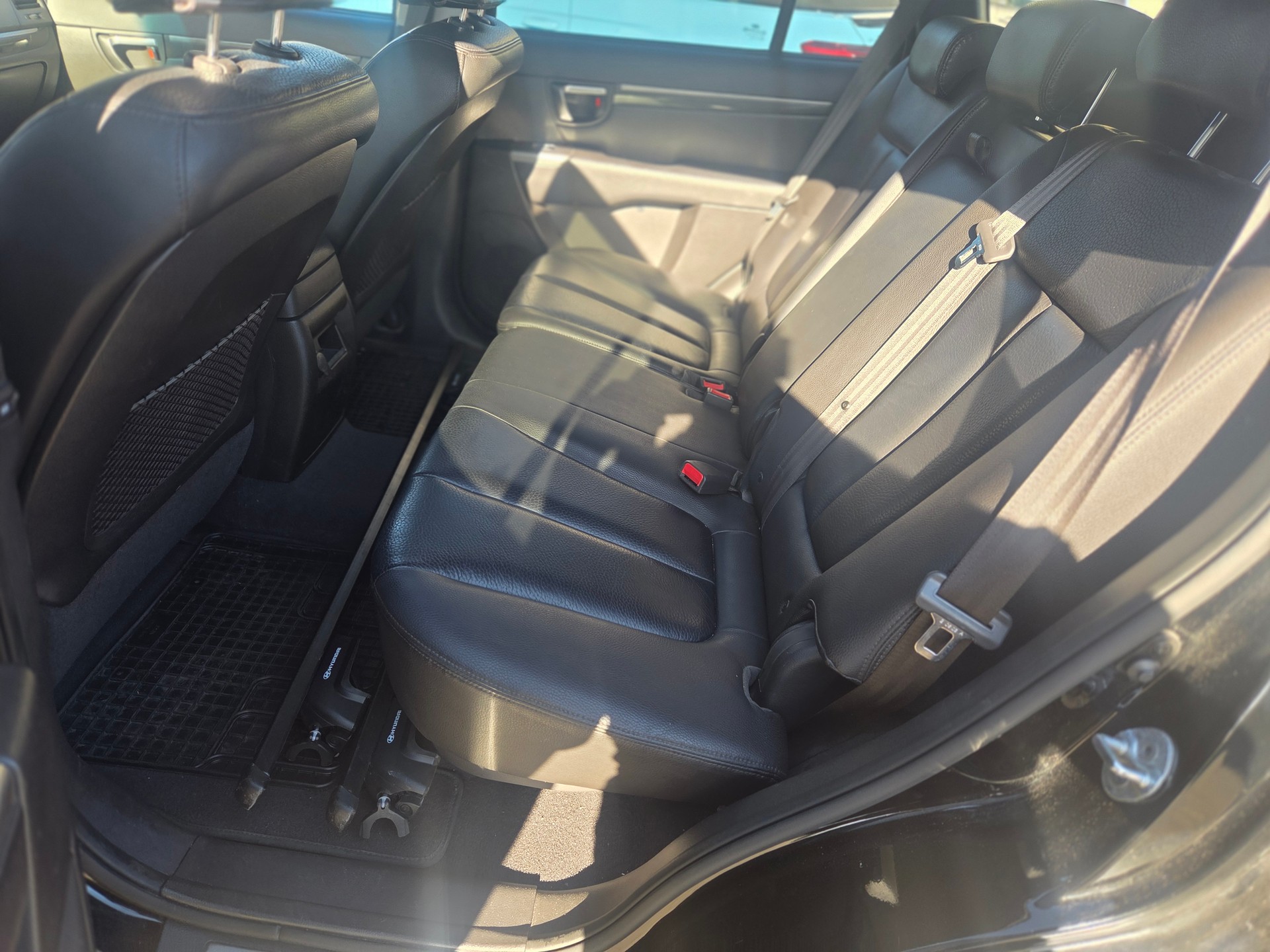 HYUNDAI Santa Fe 2.2 CRDI Style 4WD-image-2