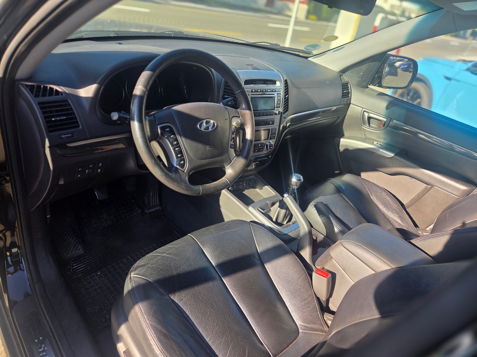 HYUNDAI Santa Fe 2.2 CRDI Style 4WD-image-3