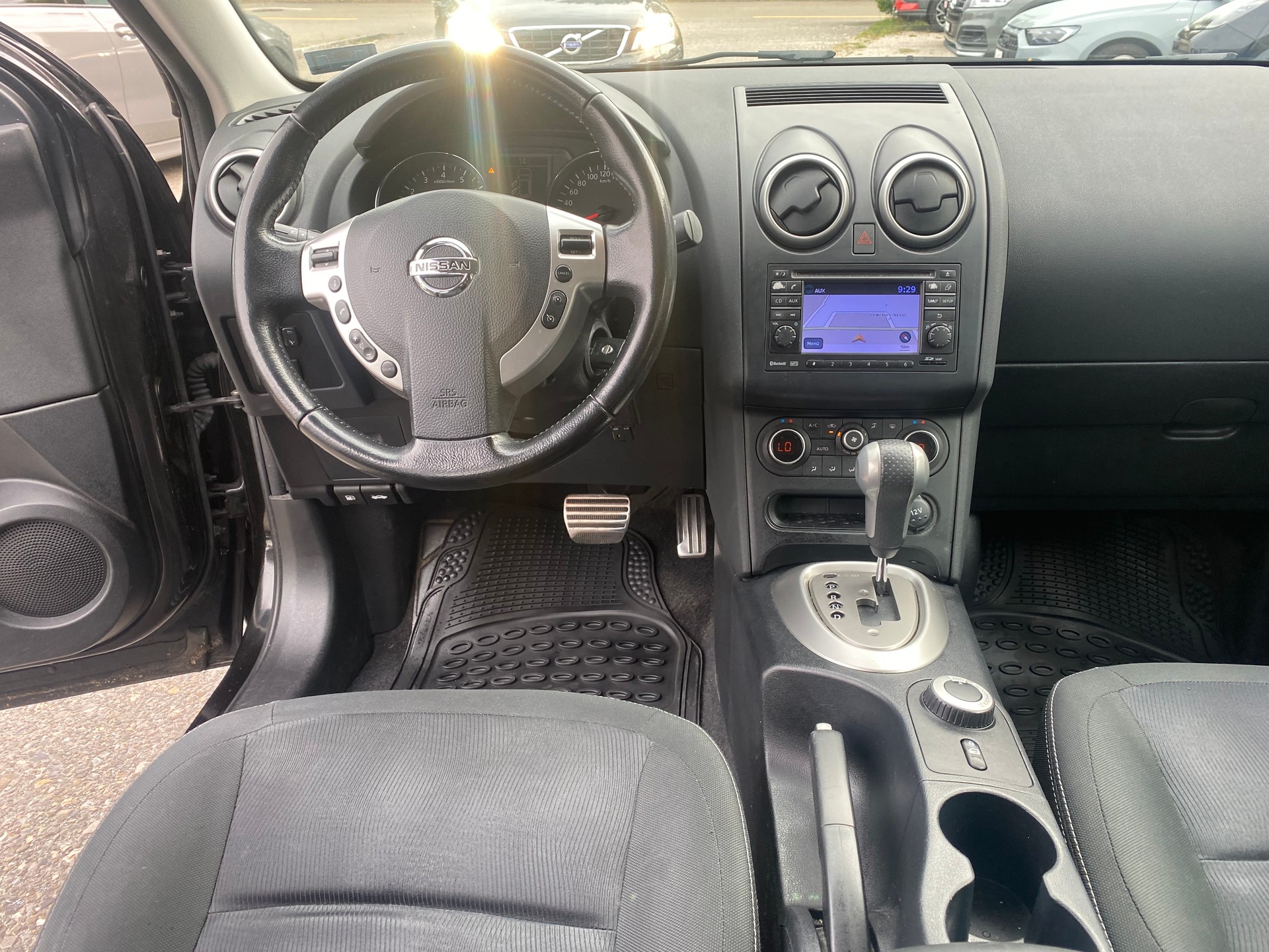NISSAN Qashqai 2.0 4WD i-Way XTronic CVT-image-6
