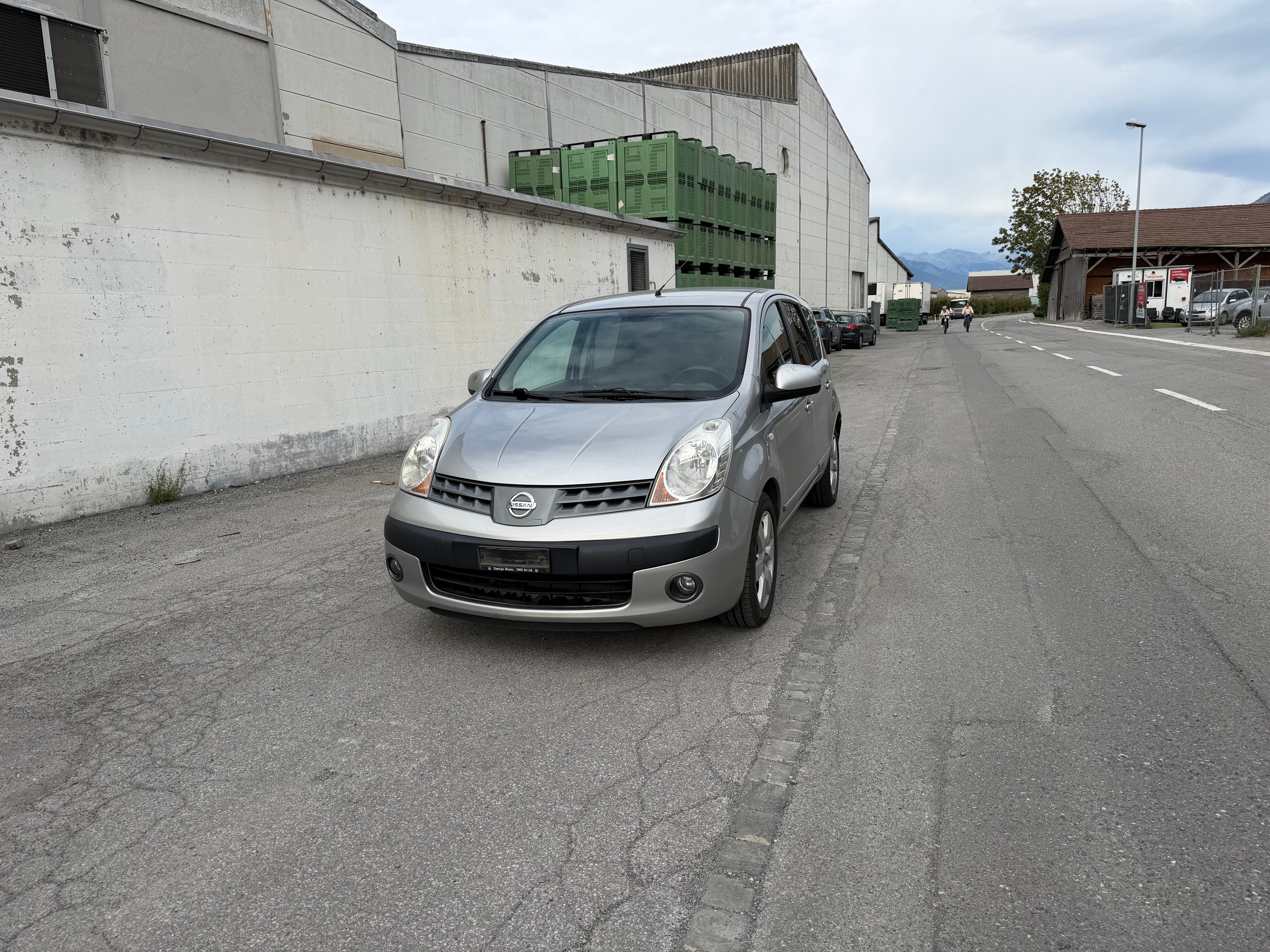 Car photo