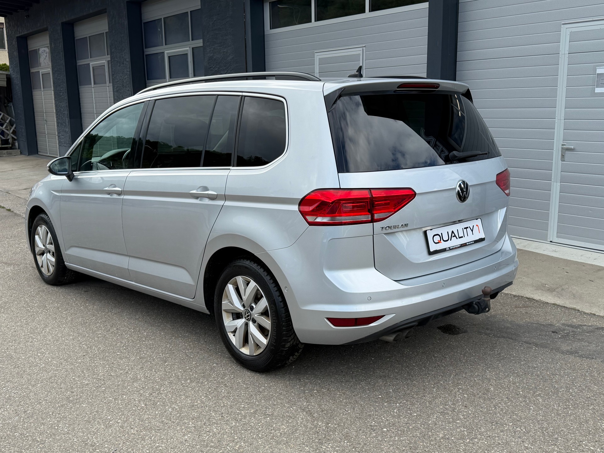 VW Touran 2.0 TDI BlueMotion Technology Comfortline DSG-image-3