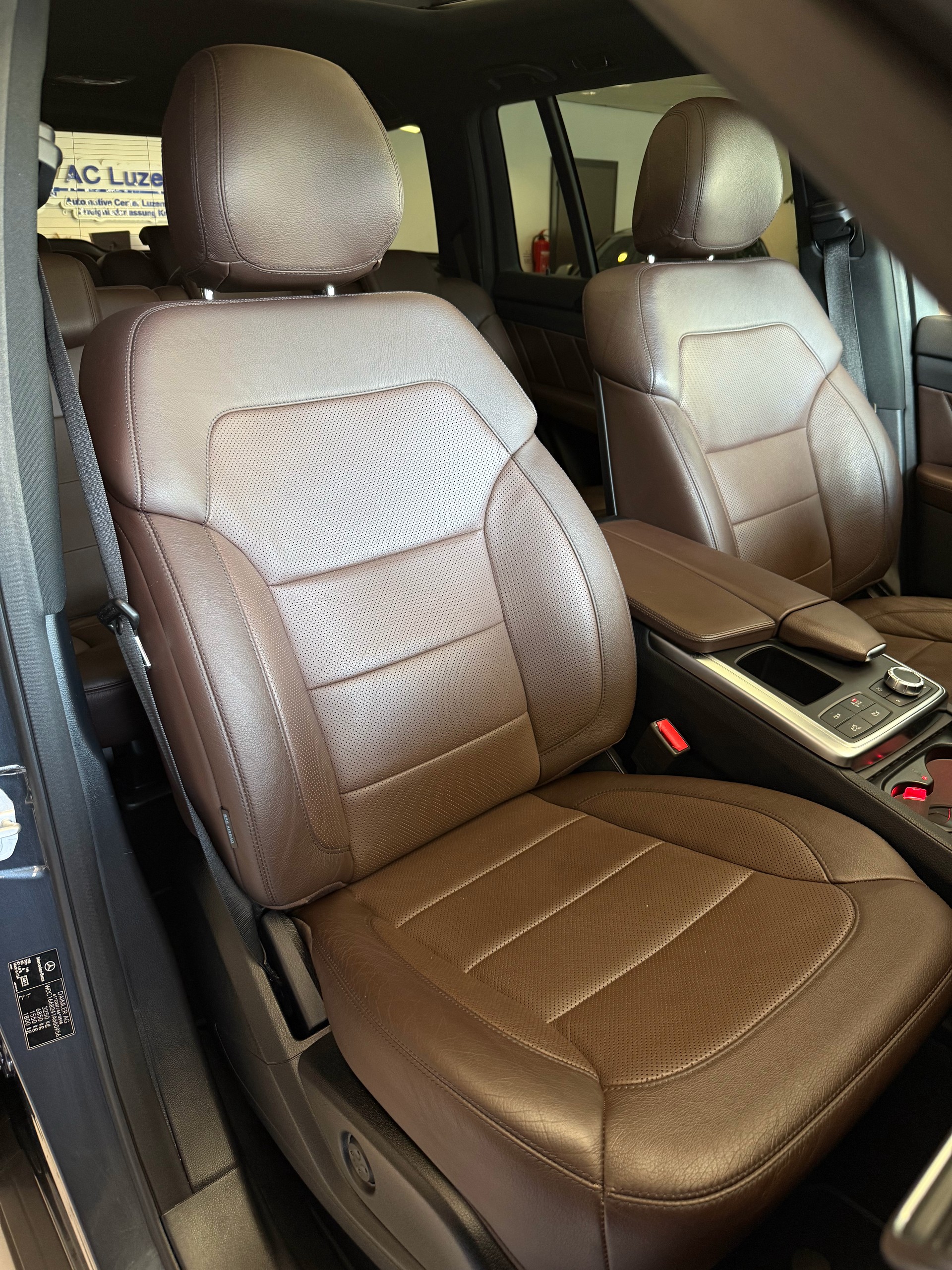 MERCEDES-BENZ GL 350 BlueTEC 4Matic 7G-TRONIC-image-18