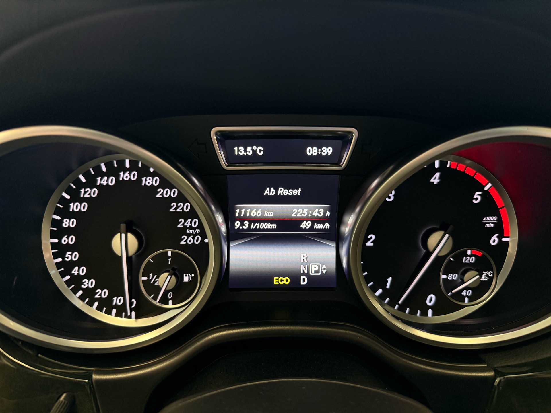 MERCEDES-BENZ GL 350 BlueTEC 4Matic 7G-TRONIC-image-24