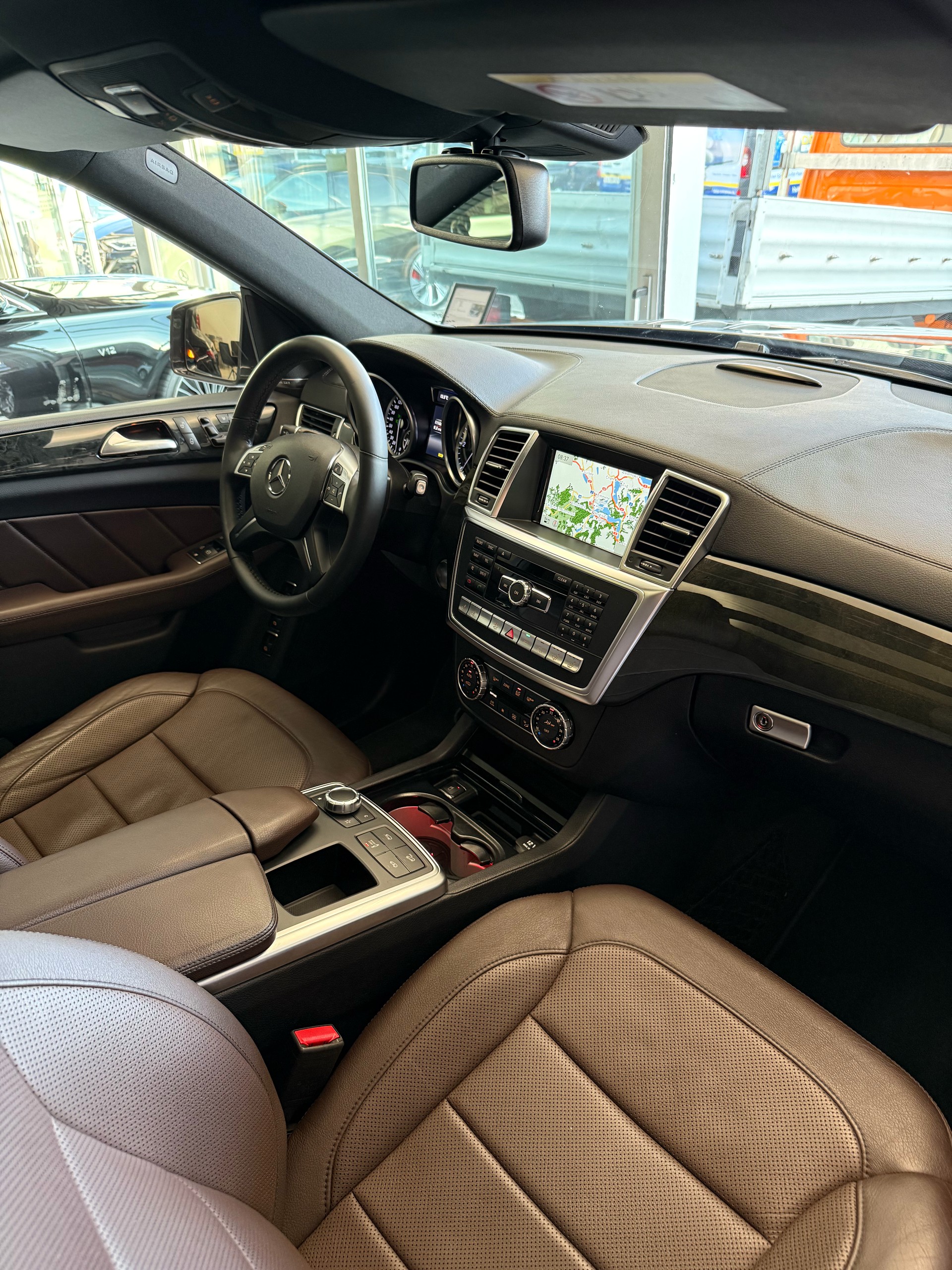 MERCEDES-BENZ GL 350 BlueTEC 4Matic 7G-TRONIC-image-19