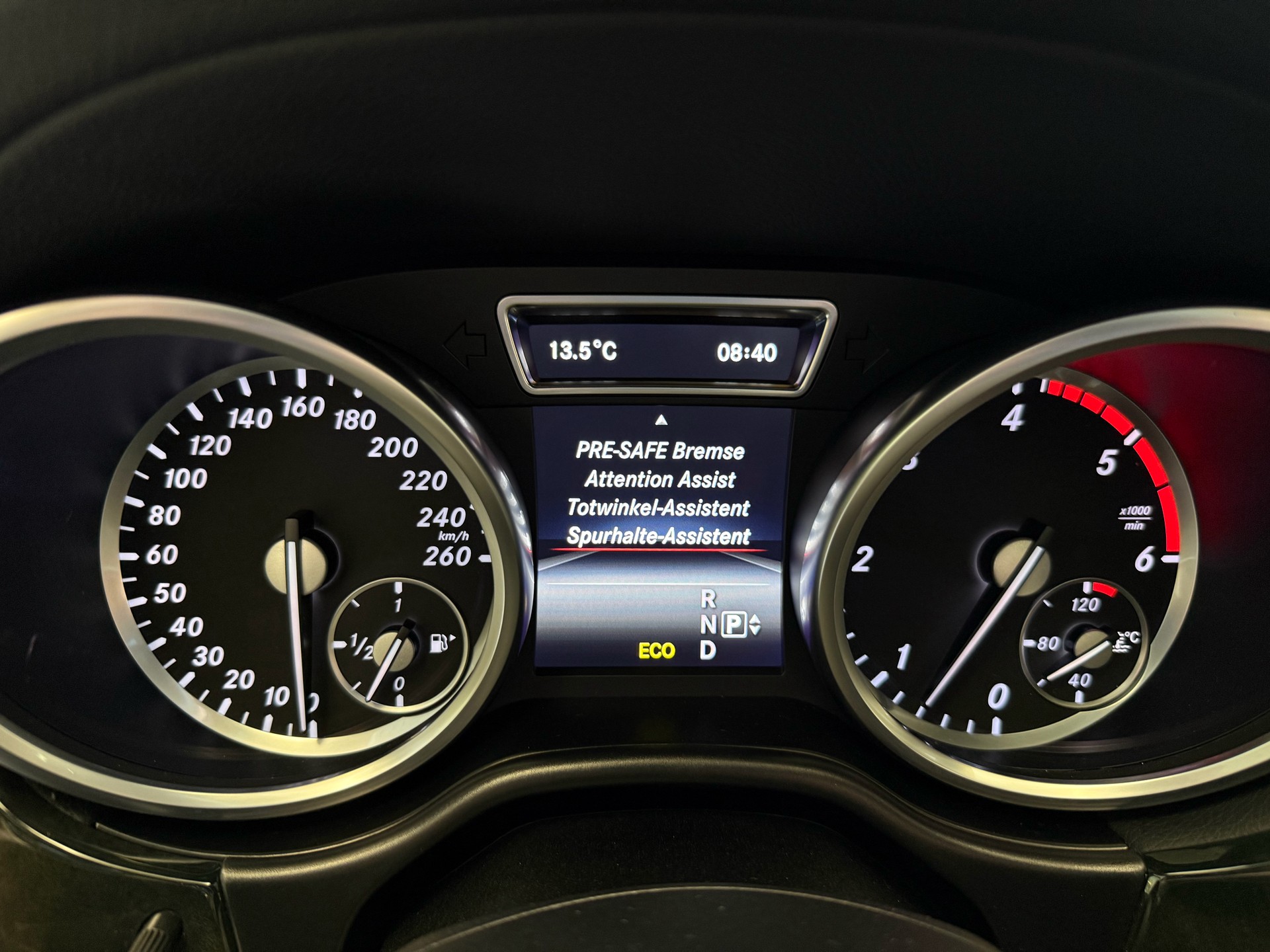 MERCEDES-BENZ GL 350 BlueTEC 4Matic 7G-TRONIC-image-25