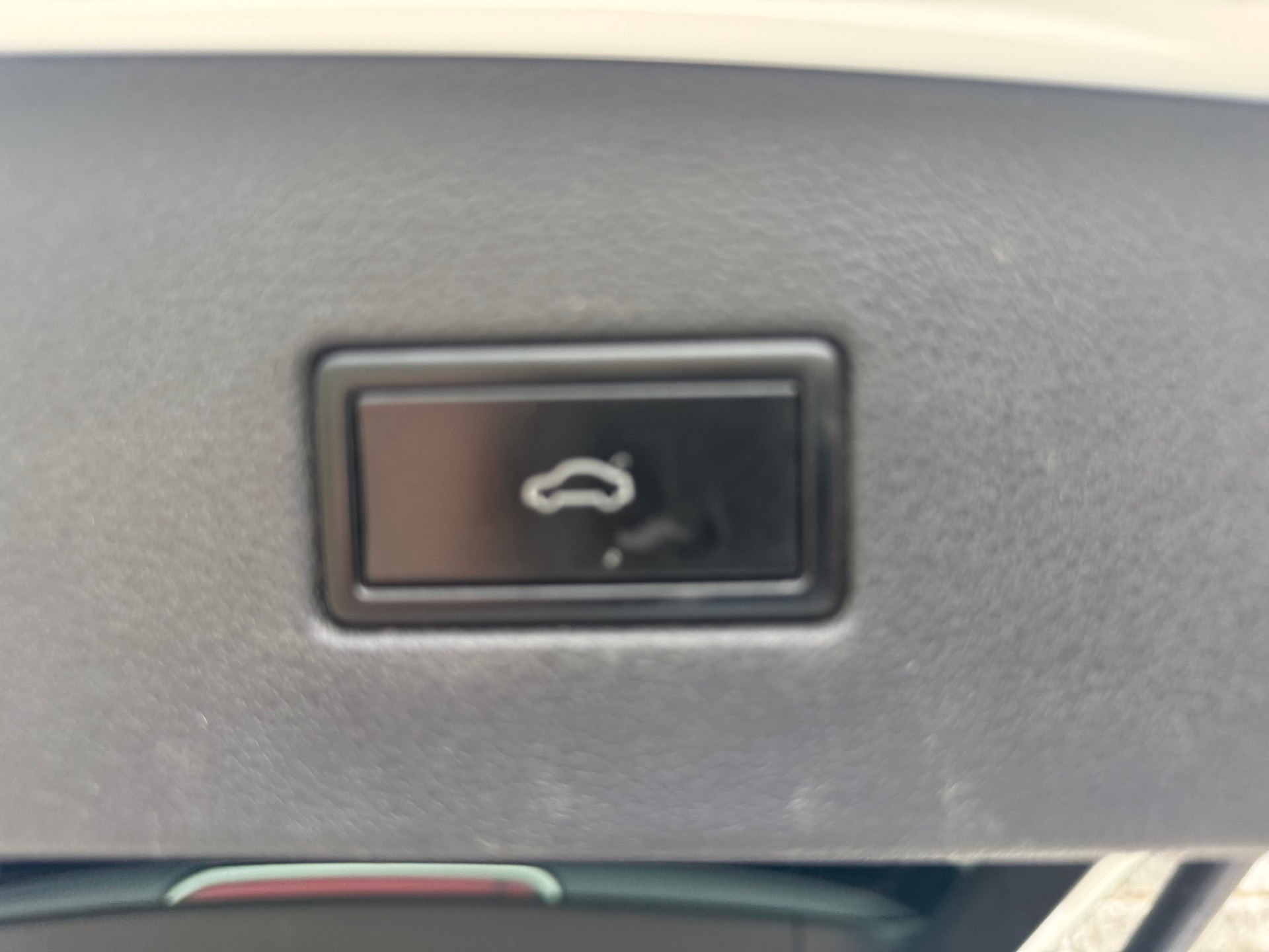VW Tiguan Allspace 2.0 TDI R-Line 4MotionDSG-image-11