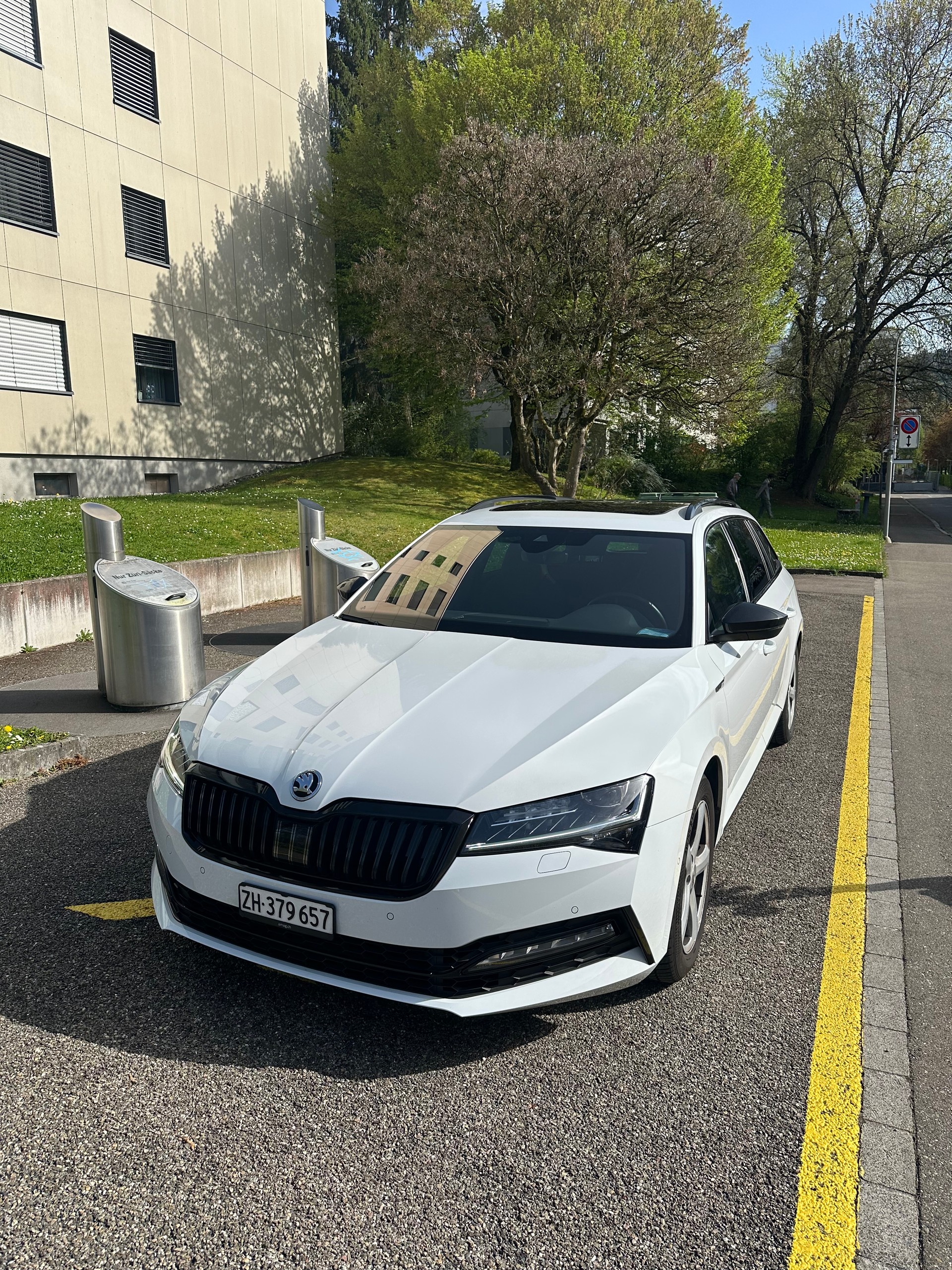 SKODA 2.0 TSI 280 SportLine Light 4x4 DSG-image-0