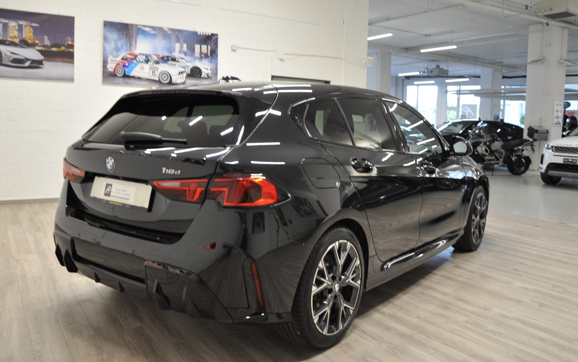 BMW 118d Steptronic M Sport Pro-image-3