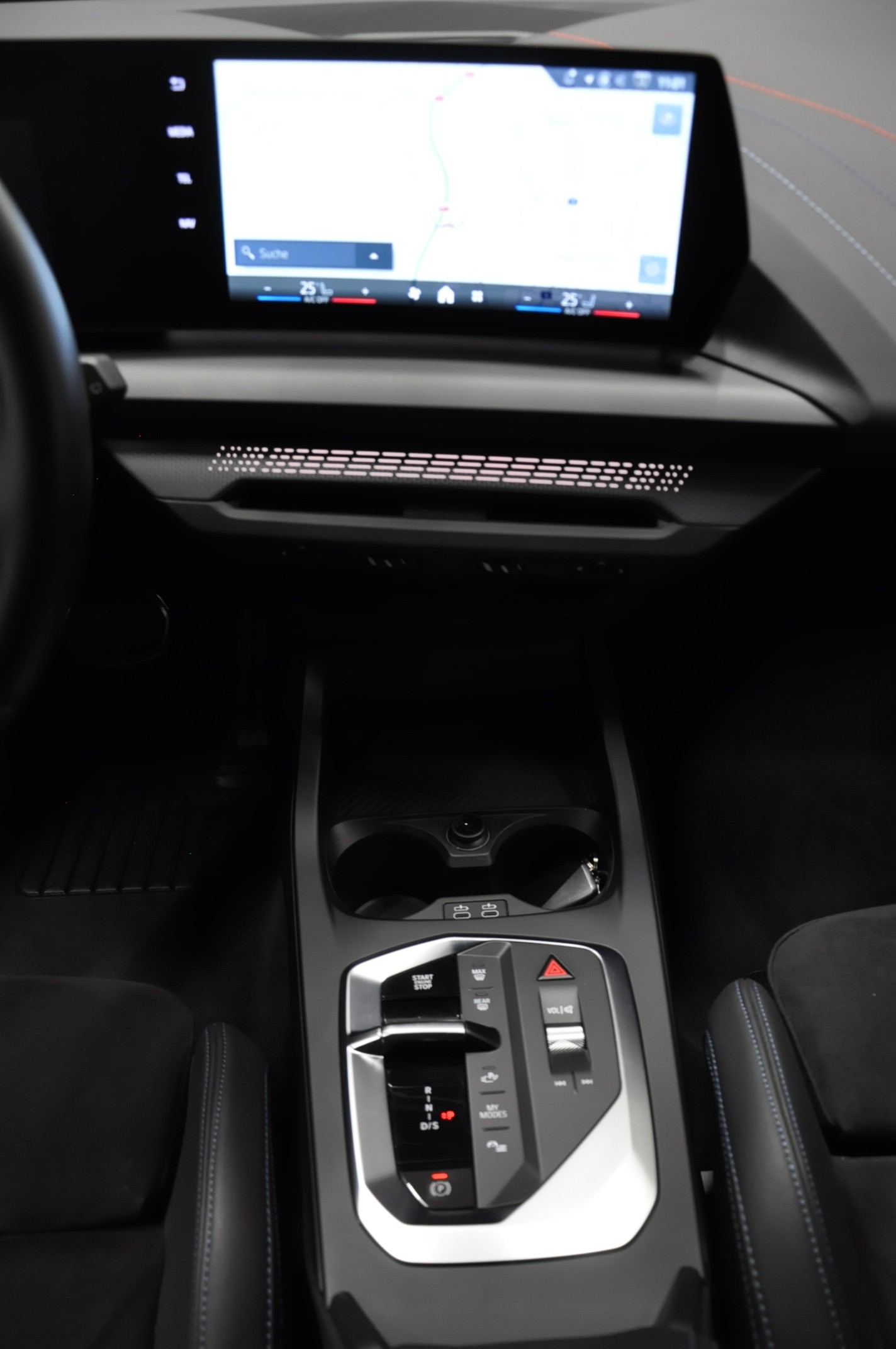 BMW 118d Steptronic M Sport Pro-image-22