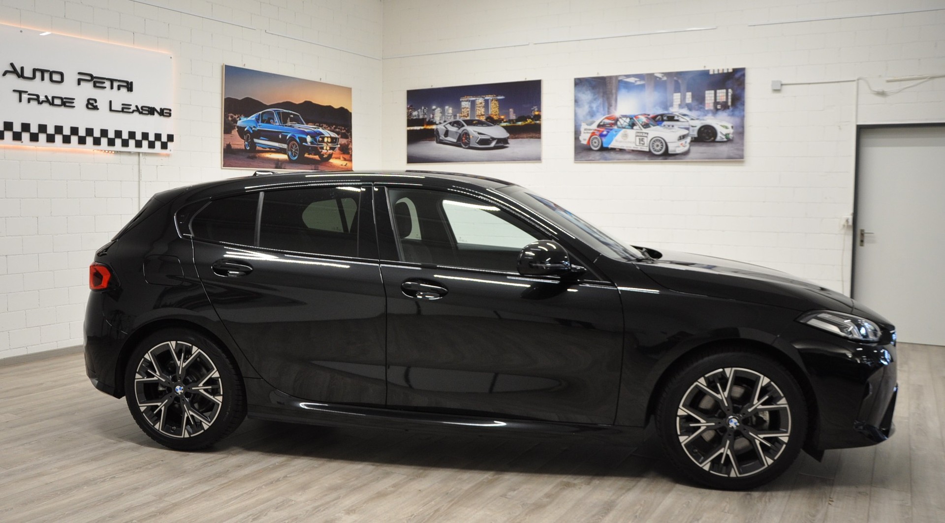 BMW 118d Steptronic M Sport Pro-image-4
