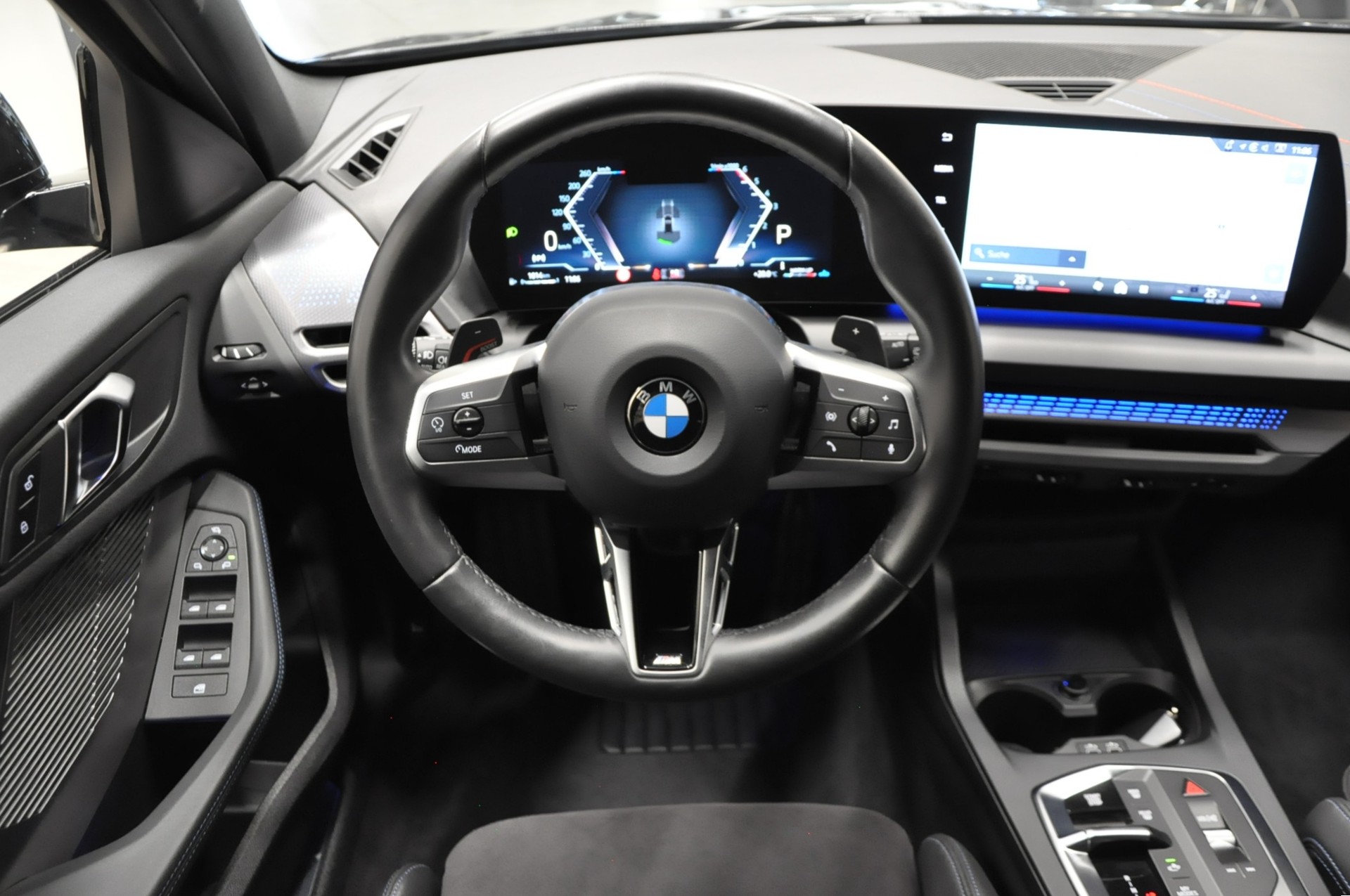 BMW 118d Steptronic M Sport Pro-image-17
