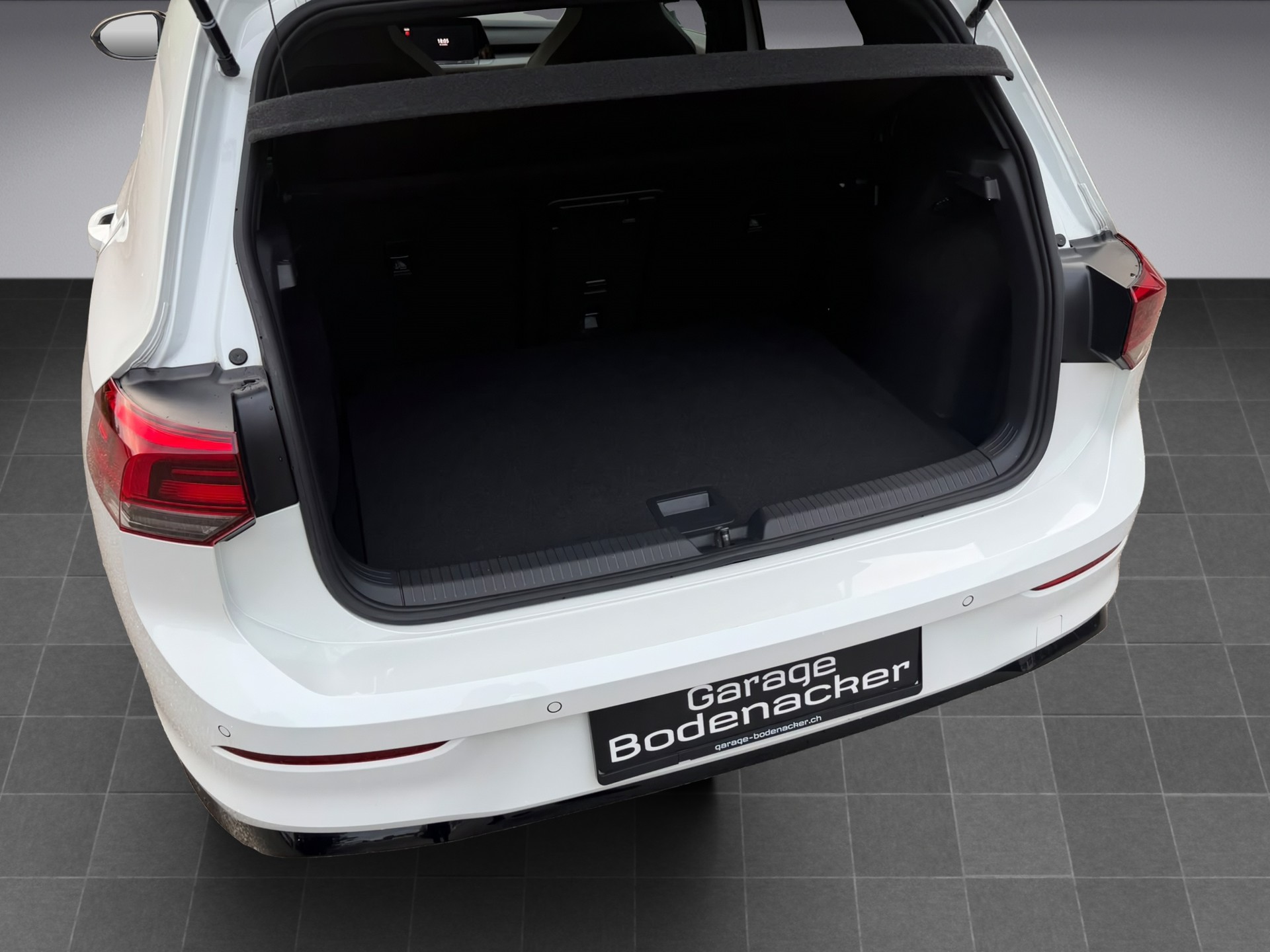 VW Golf 2.0 TDI R-Line DSG 4Motion * 150 PS * R Sport Line * Black Style Paket * Perlmutteffekt-Lackierung *-image-19