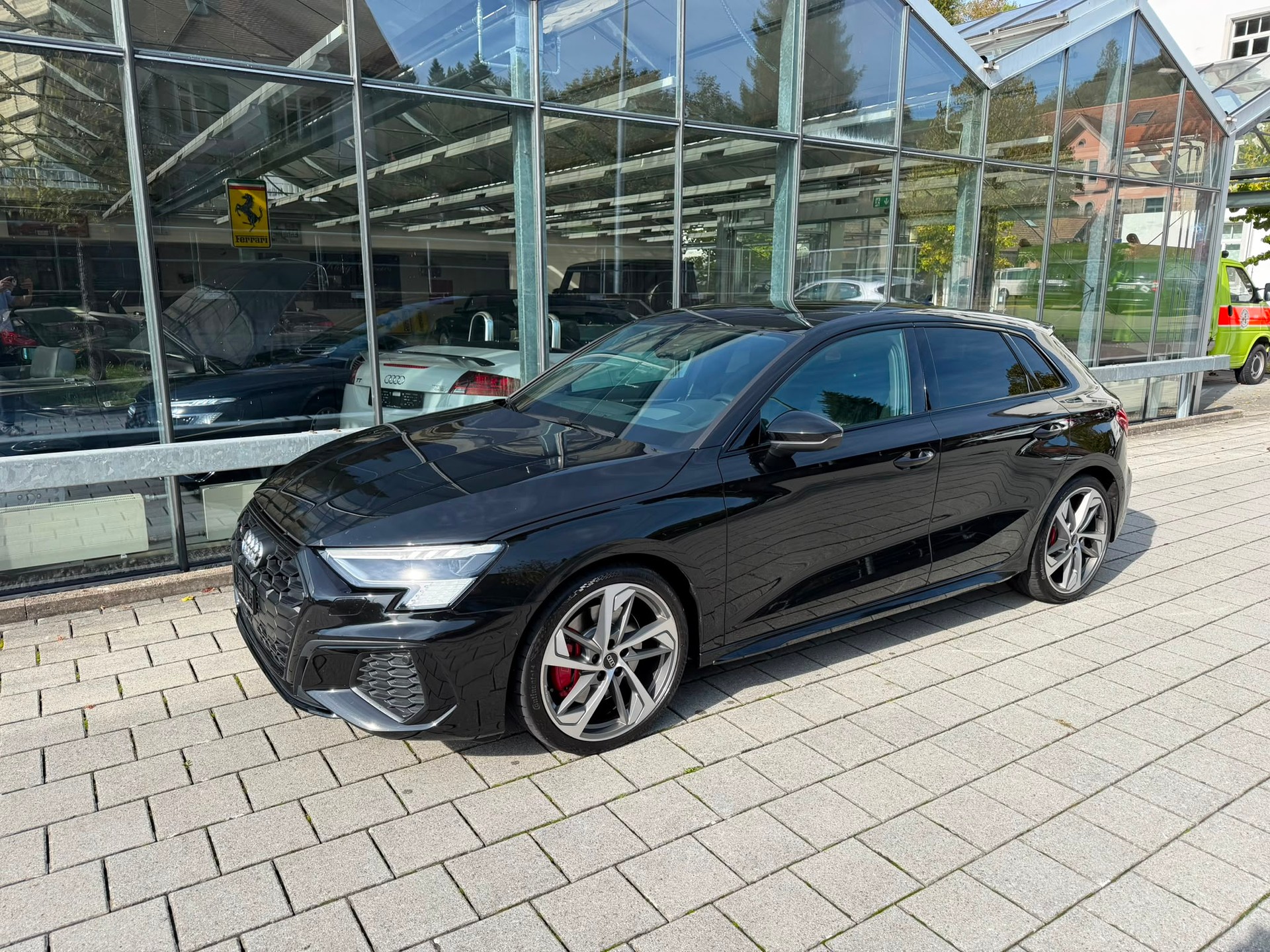 AUDI S3 Sportback 2.0 TFSI quattro S-tronic-image-1