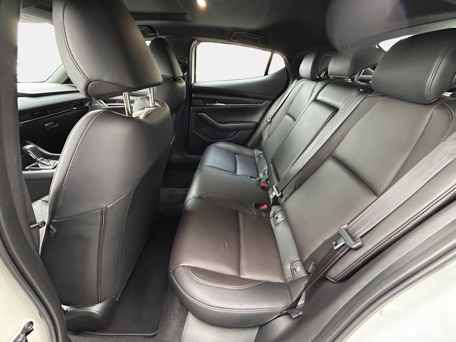 MAZDA 3 2.0/186 Revolution 4x4-image-10