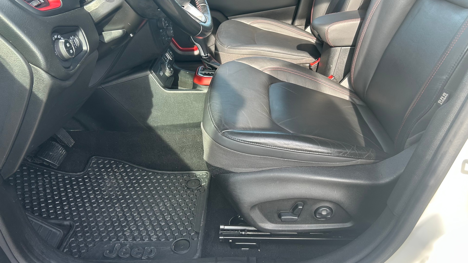 JEEP Renegade 2.0 MJ Trailhawk AWD + Low Range 9ATX-image-9