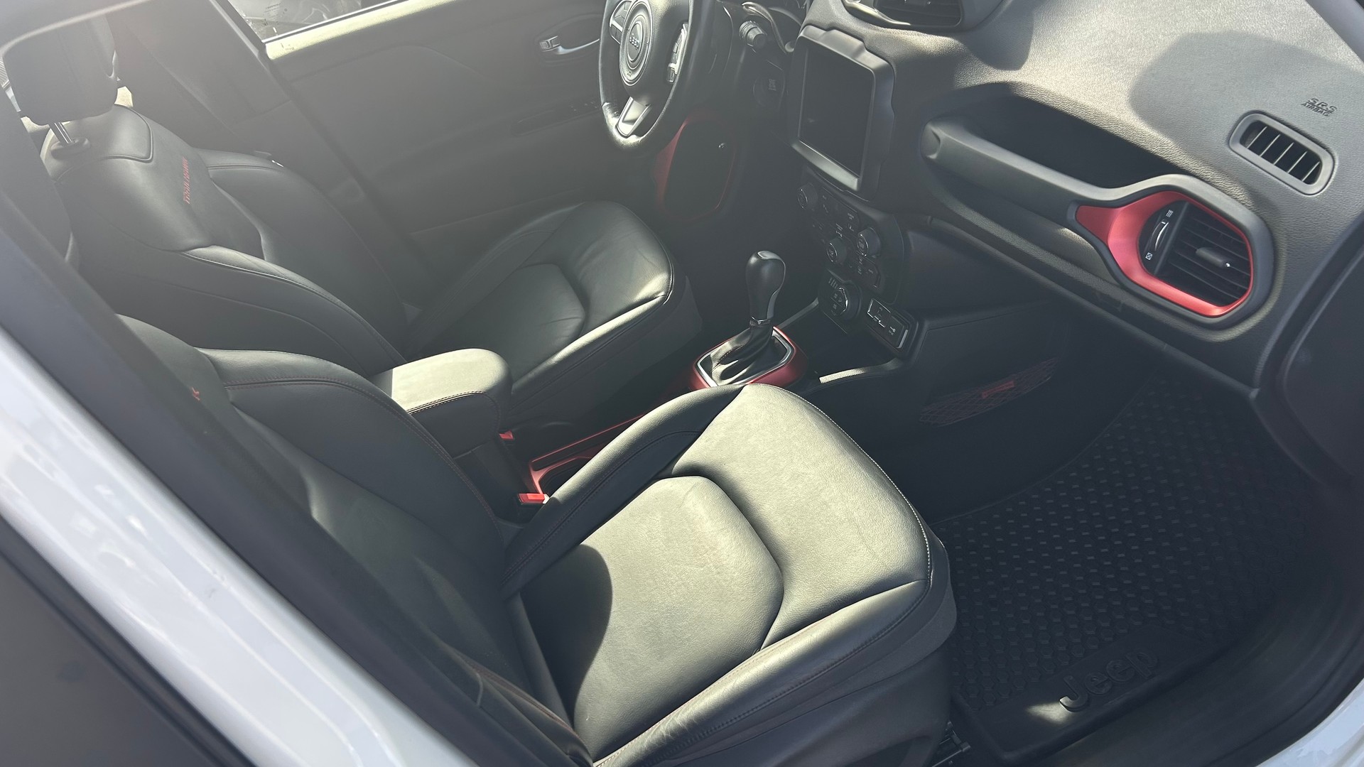 JEEP Renegade 2.0 MJ Trailhawk AWD + Low Range 9ATX-image-13