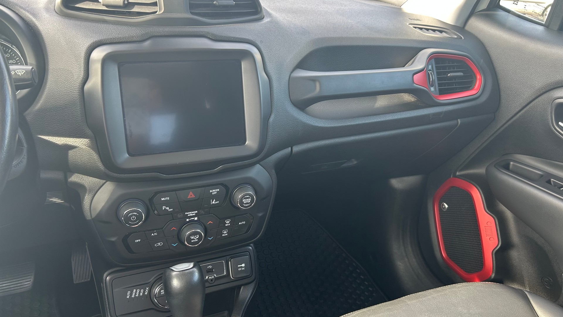 JEEP Renegade 2.0 MJ Trailhawk AWD + Low Range 9ATX-image-6