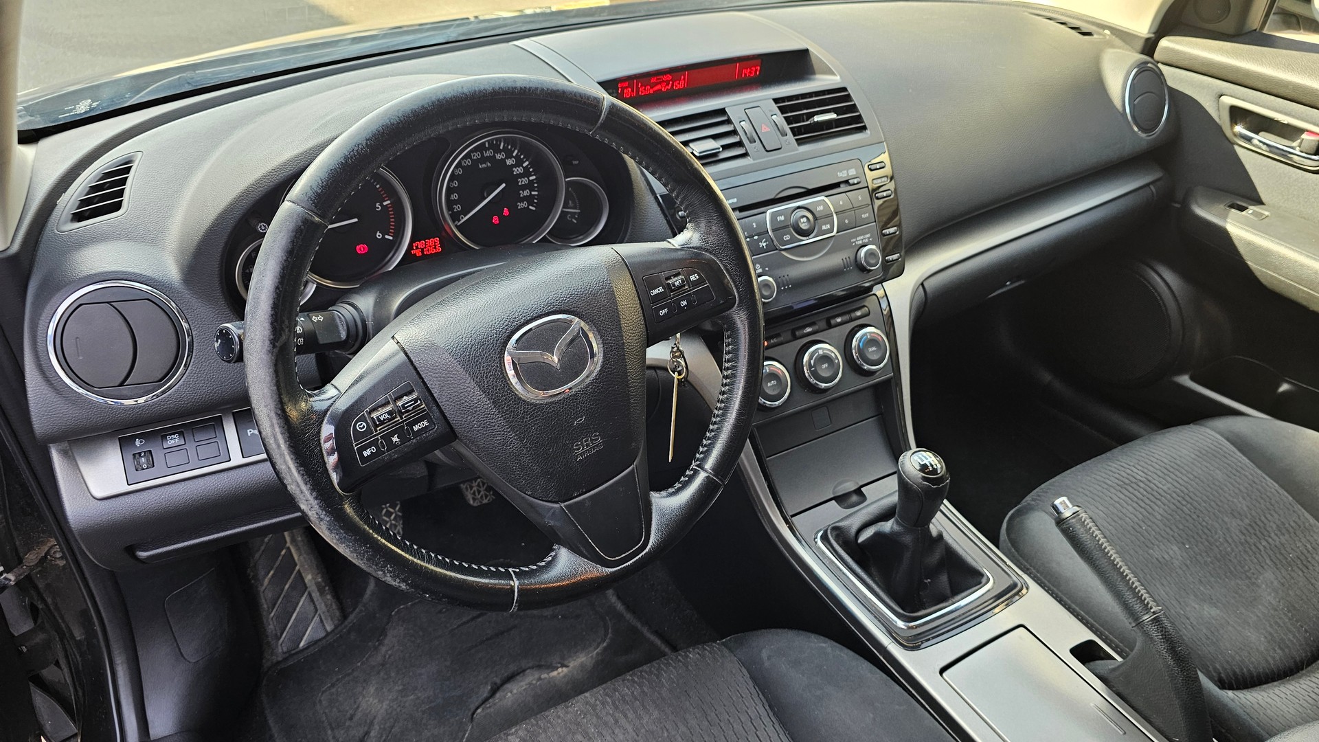 MAZDA 6 2.2 CD 16V Exclusive-image-10