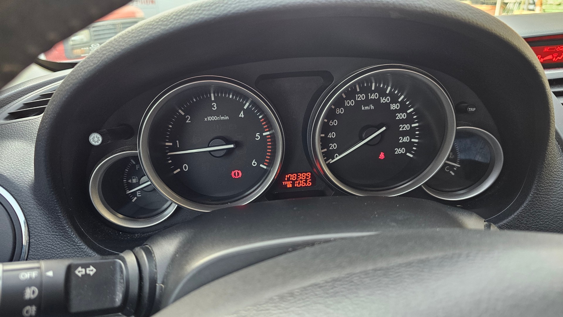 MAZDA 6 2.2 CD 16V Exclusive-image-9
