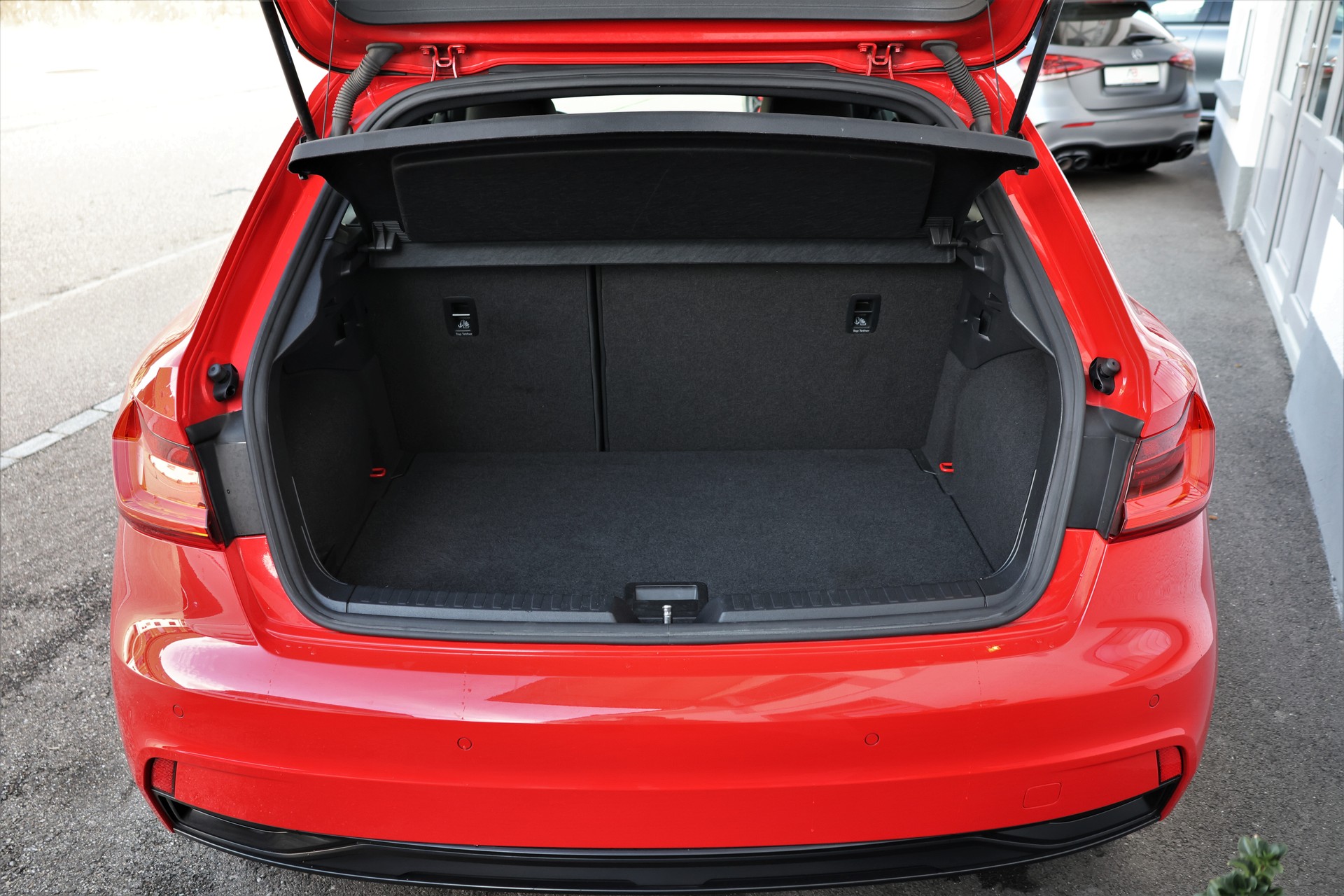 AUDI A1 Sportback 30 TFSI advanced S-tronic (CH) S-Line-image-18