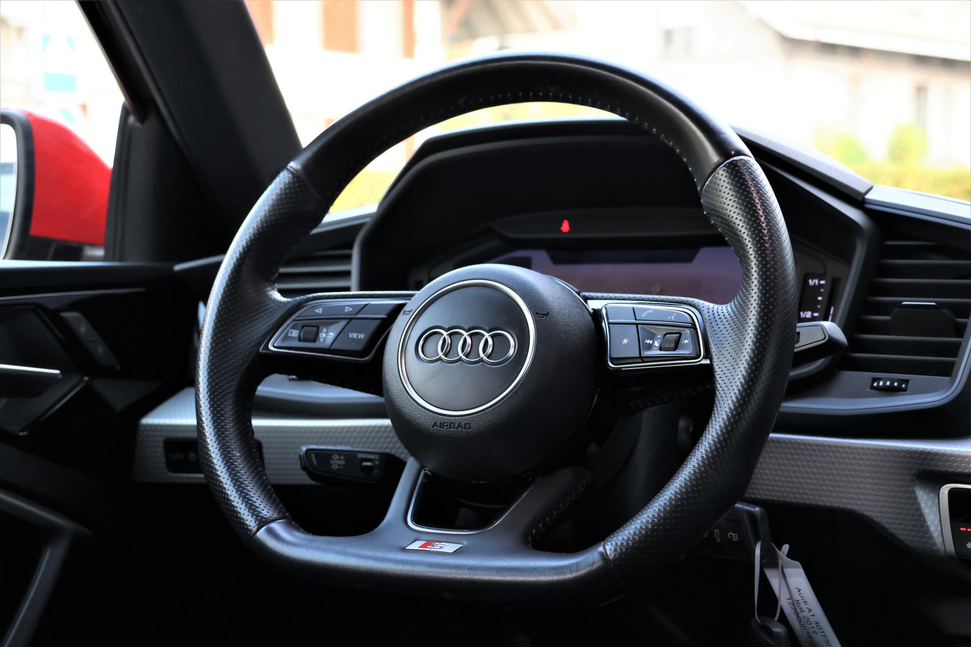 AUDI A1 Sportback 30 TFSI advanced S-tronic (CH) S-Line-image-14