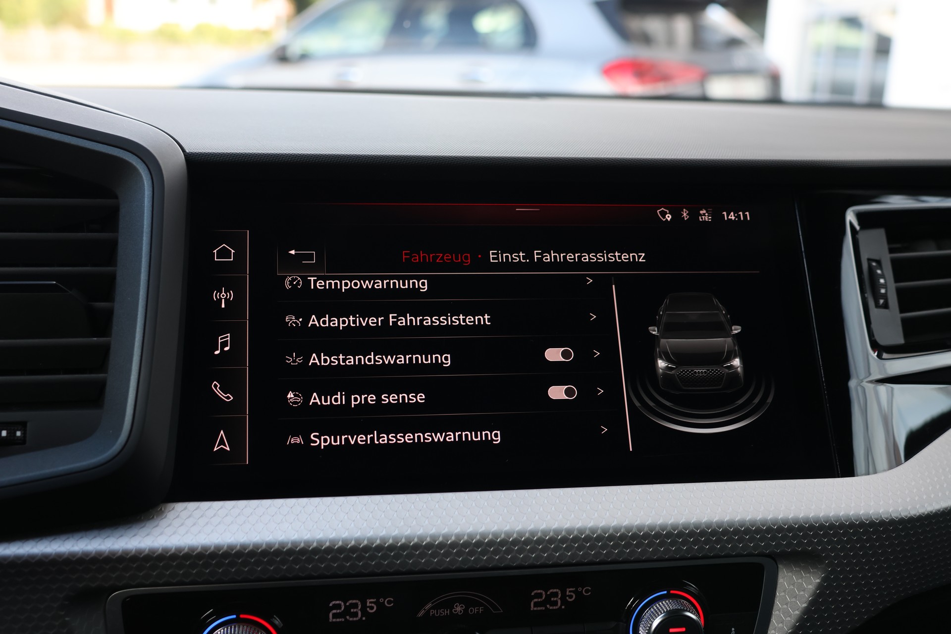 AUDI A1 Sportback 30 TFSI advanced S-tronic (CH) S-Line-image-24