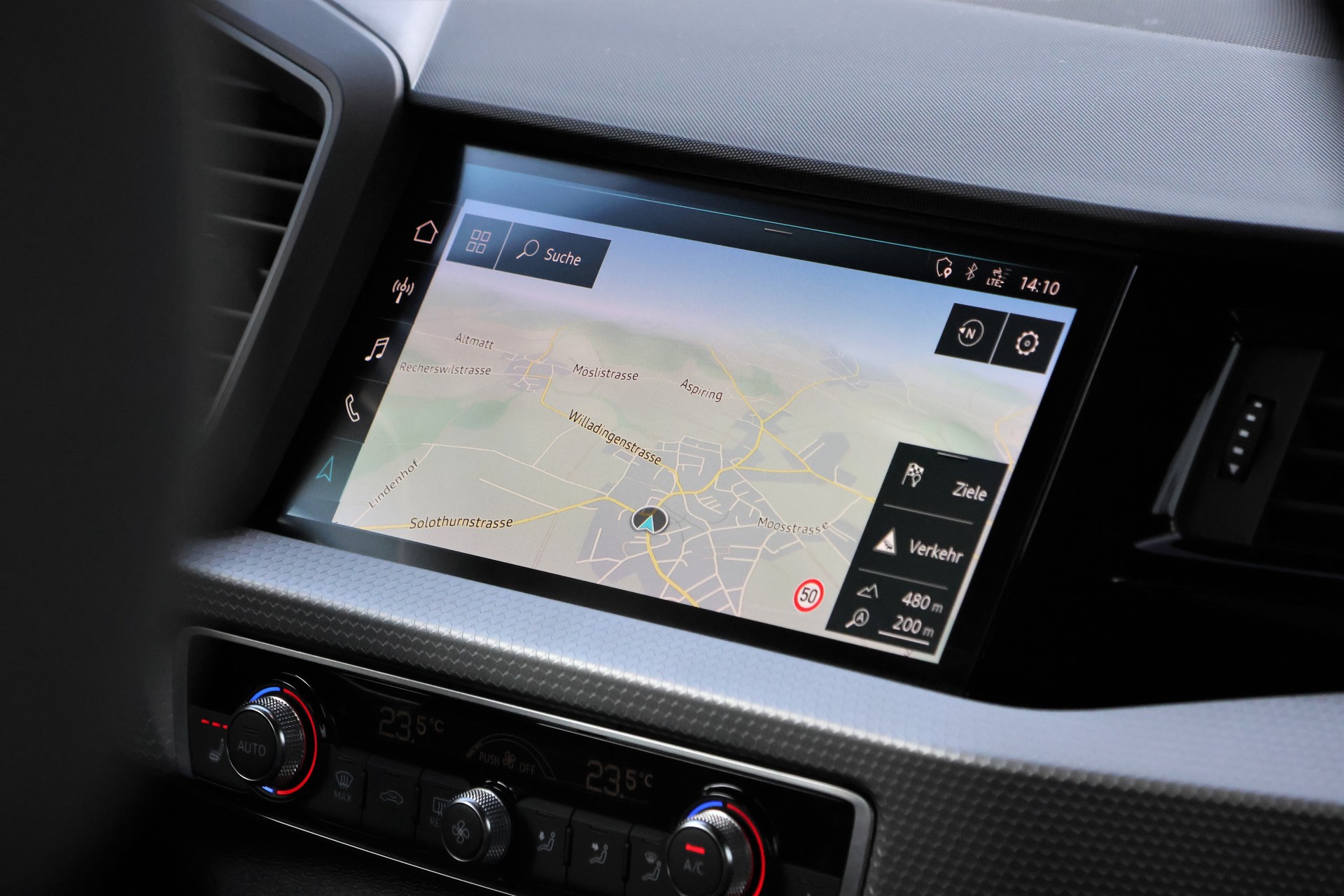 AUDI A1 Sportback 30 TFSI advanced S-tronic (CH) S-Line-image-20