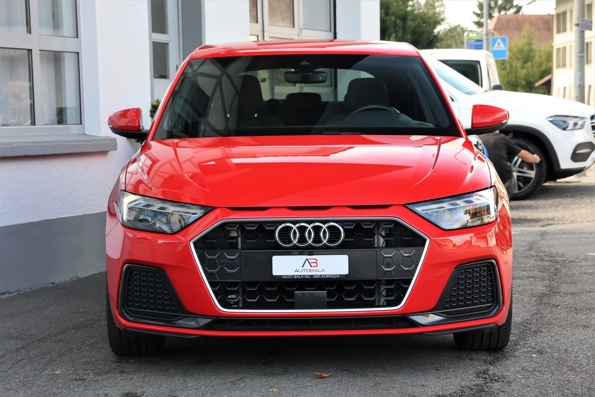 AUDI A1 Sportback 30 TFSI advanced S-tronic (CH) S-Line-image-1