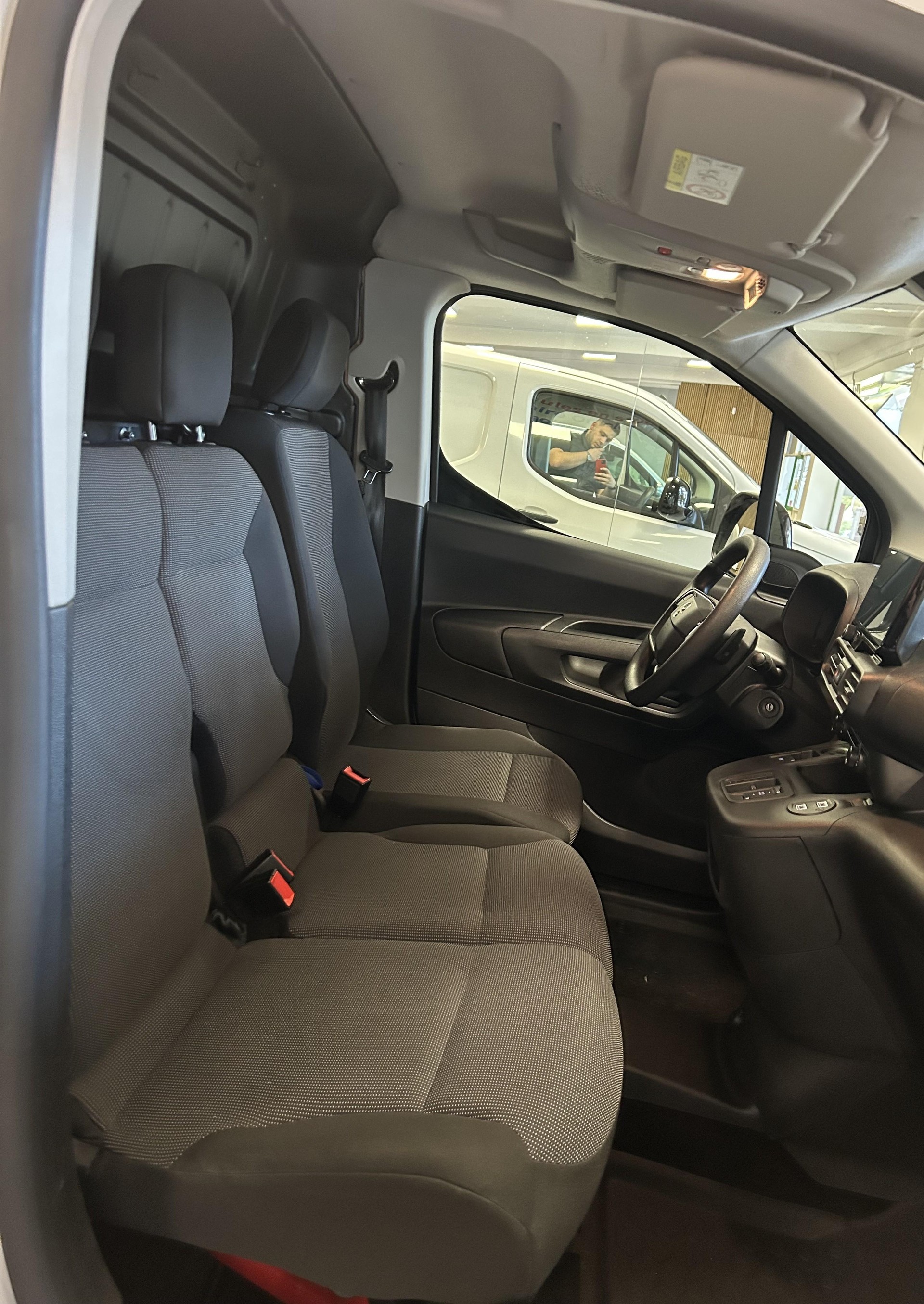 OPEL Combo Cargo 2.4 t XL 1.5 D S/S 3PLATZ/3PLACES-image-19