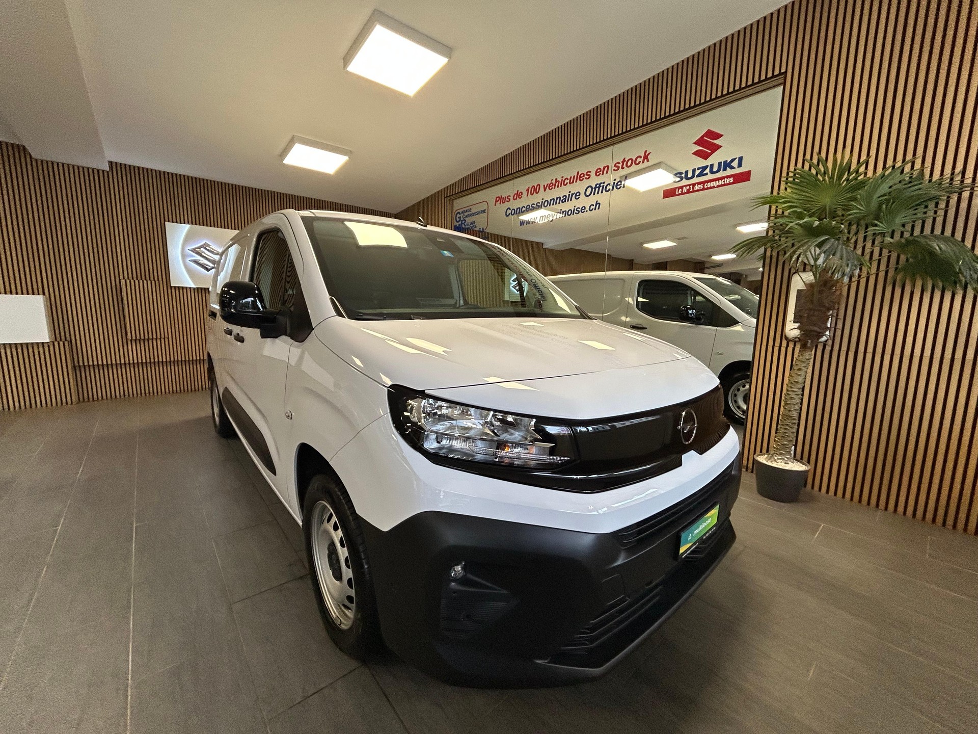 OPEL Combo Cargo 2.4 t XL 1.5 D S/S 3PLATZ/3PLACES-image-2